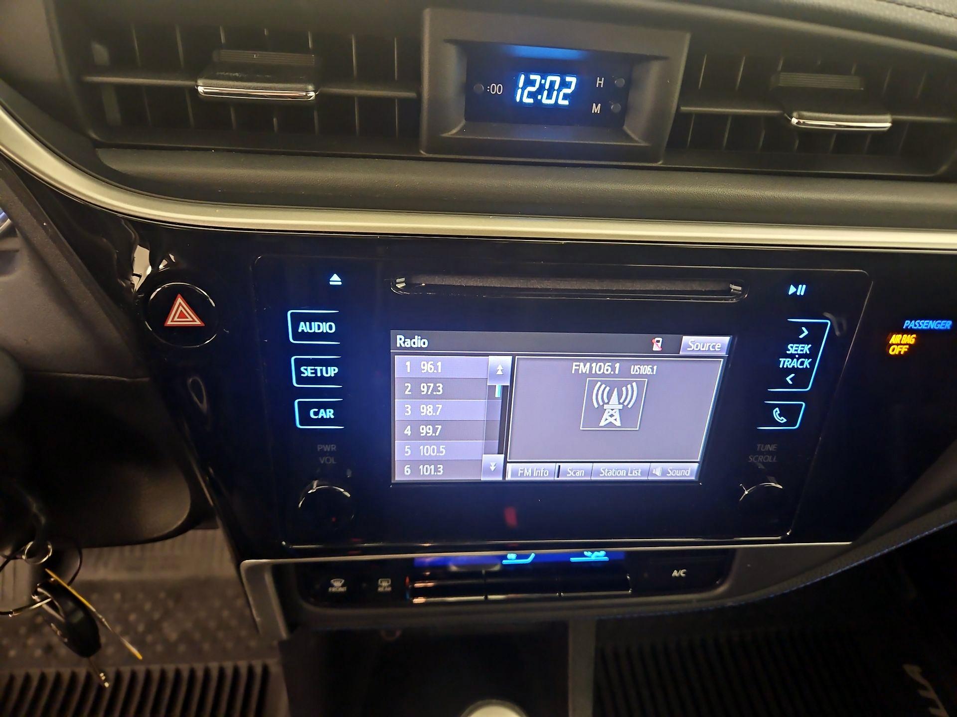 Thumbnail: 2019 Toyota Corolla - 15