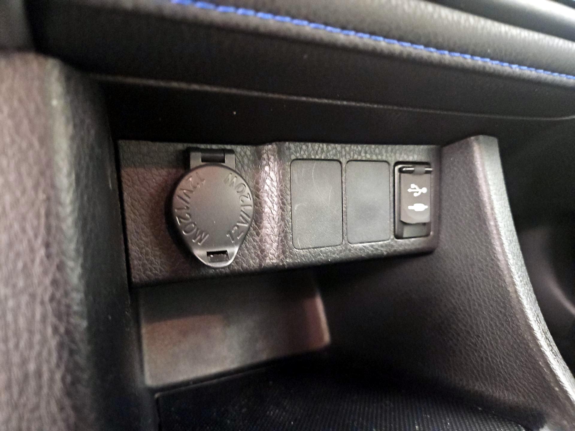 Thumbnail: 2019 Toyota Corolla - 18