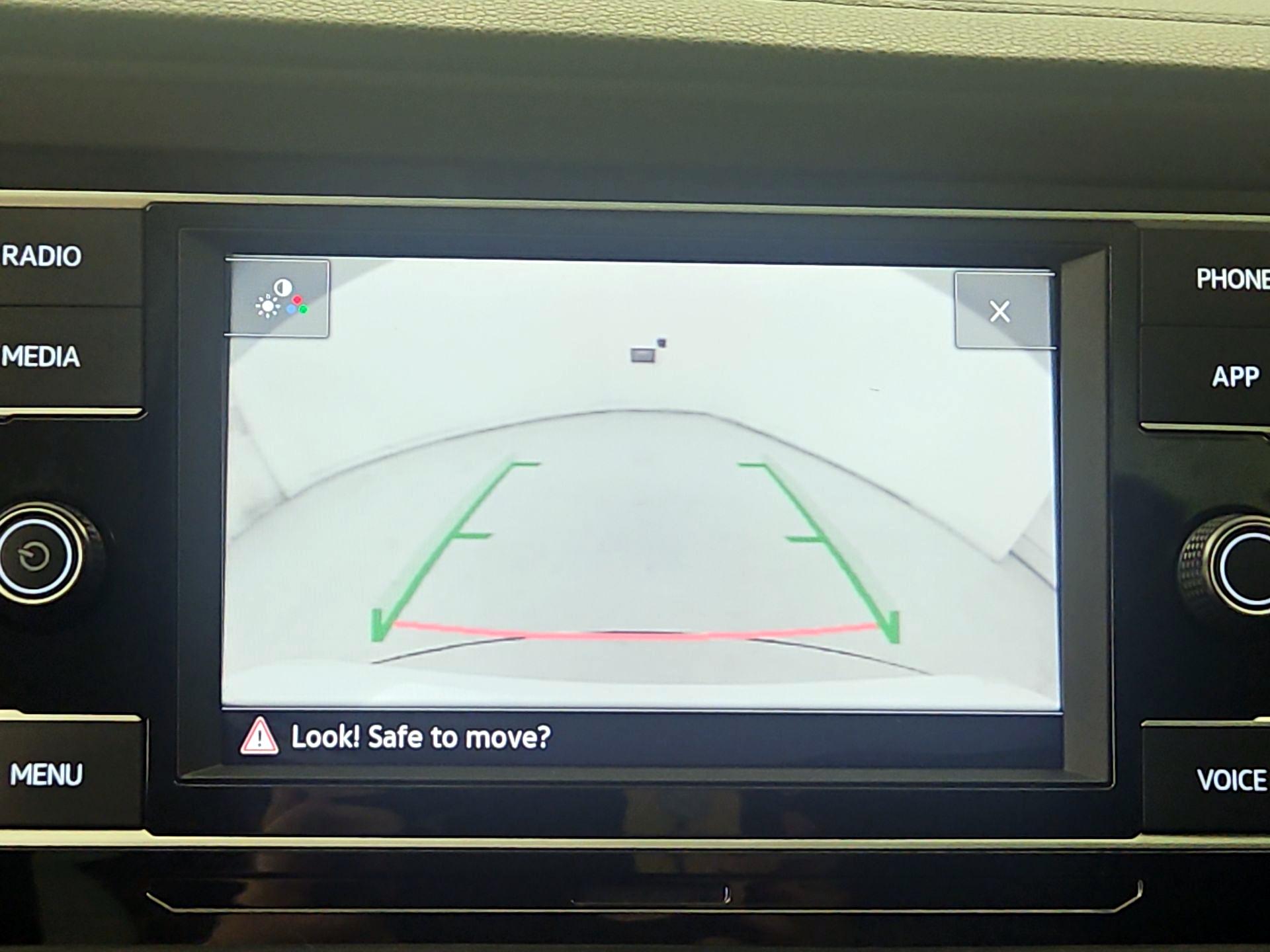 Thumbnail: 2021 Volkswagen Jetta - 14