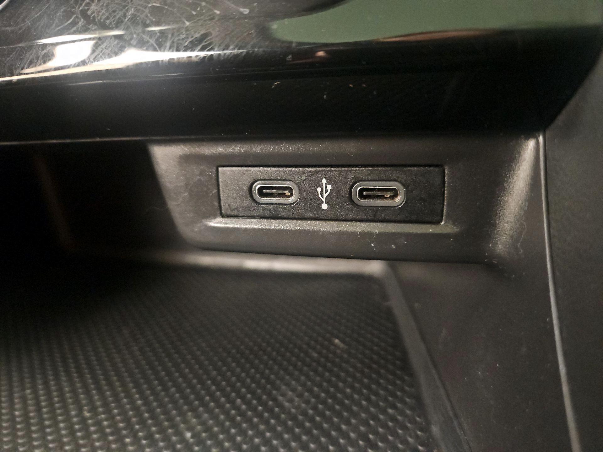 Thumbnail: 2021 Volkswagen Jetta - 18