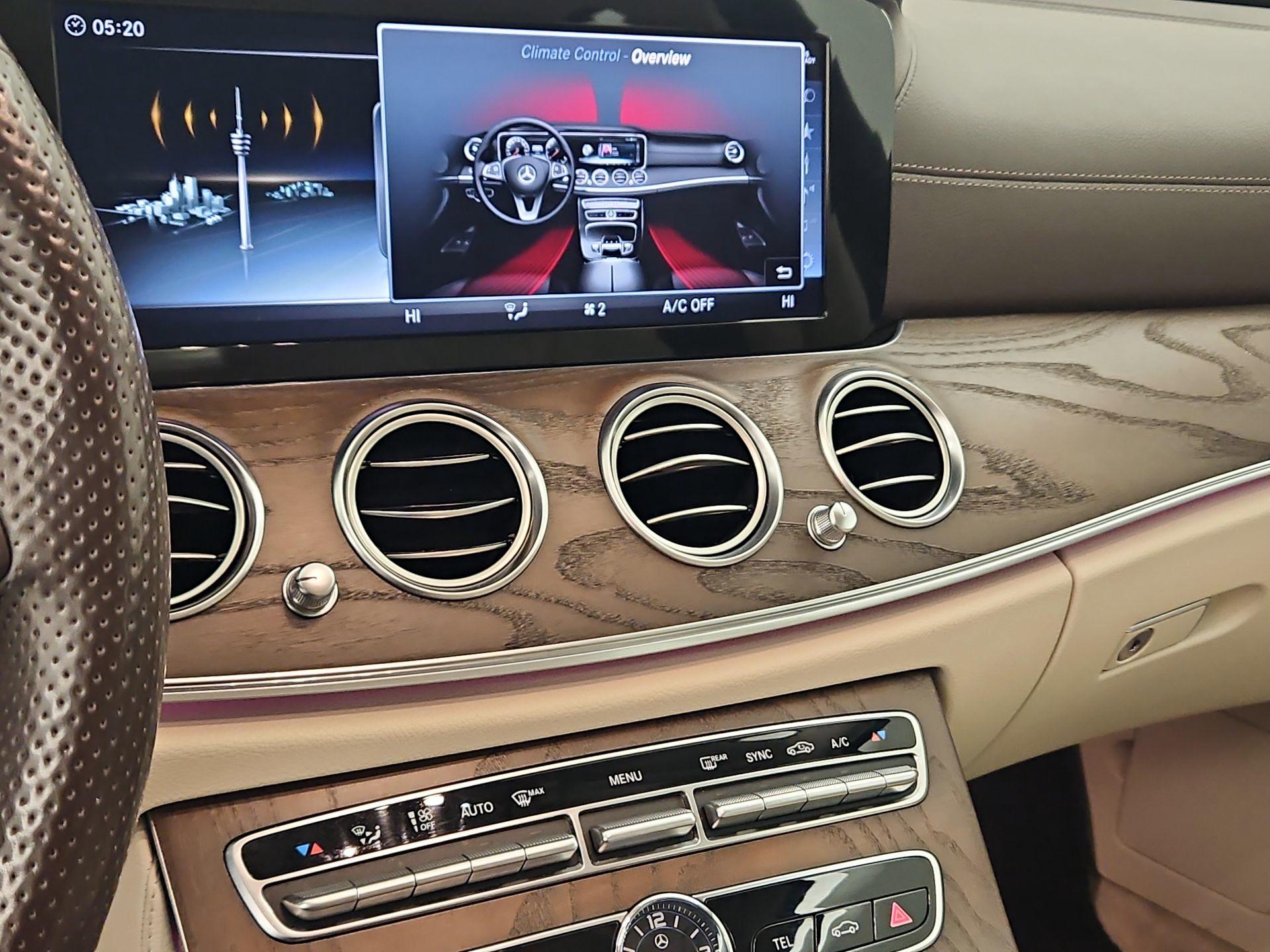 Thumbnail: 2018 Mercedes-Benz E-Class - 16