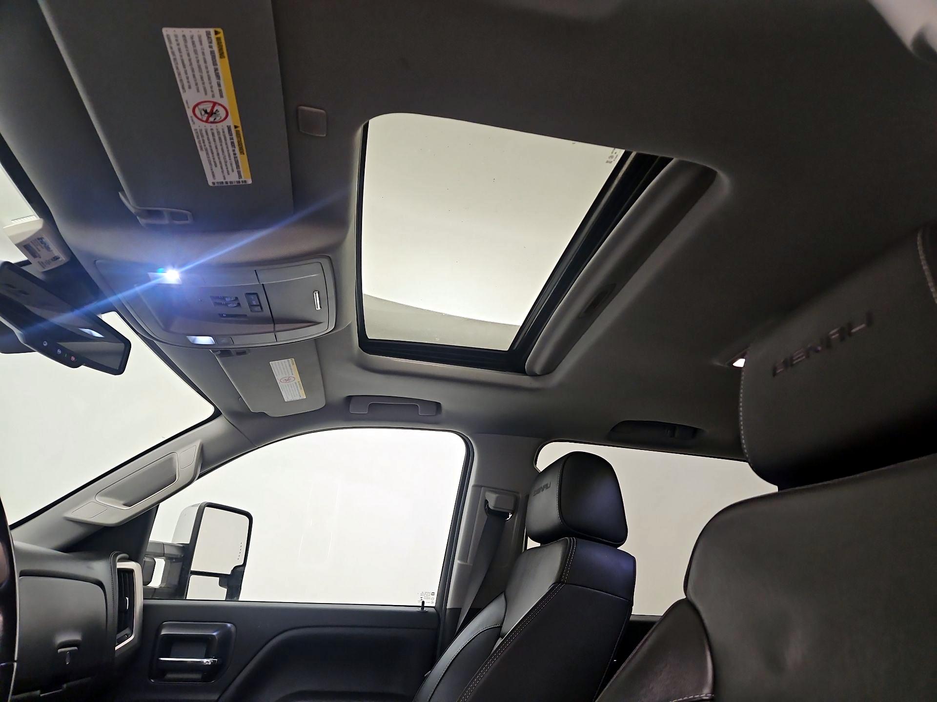 Thumbnail: 2019 GMC Sierra 3500 - 19