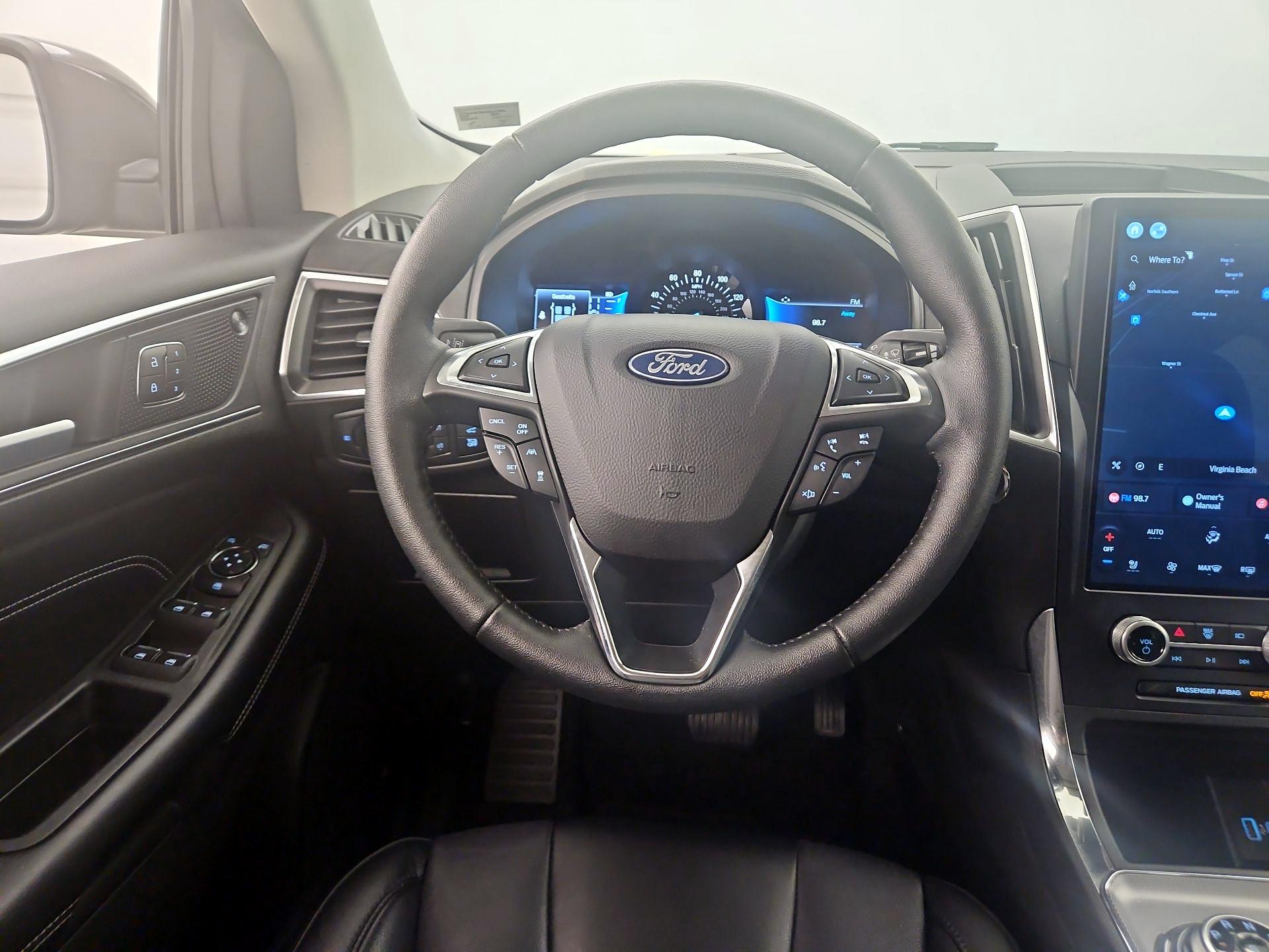 Thumbnail: 2022 Ford Edge - 10