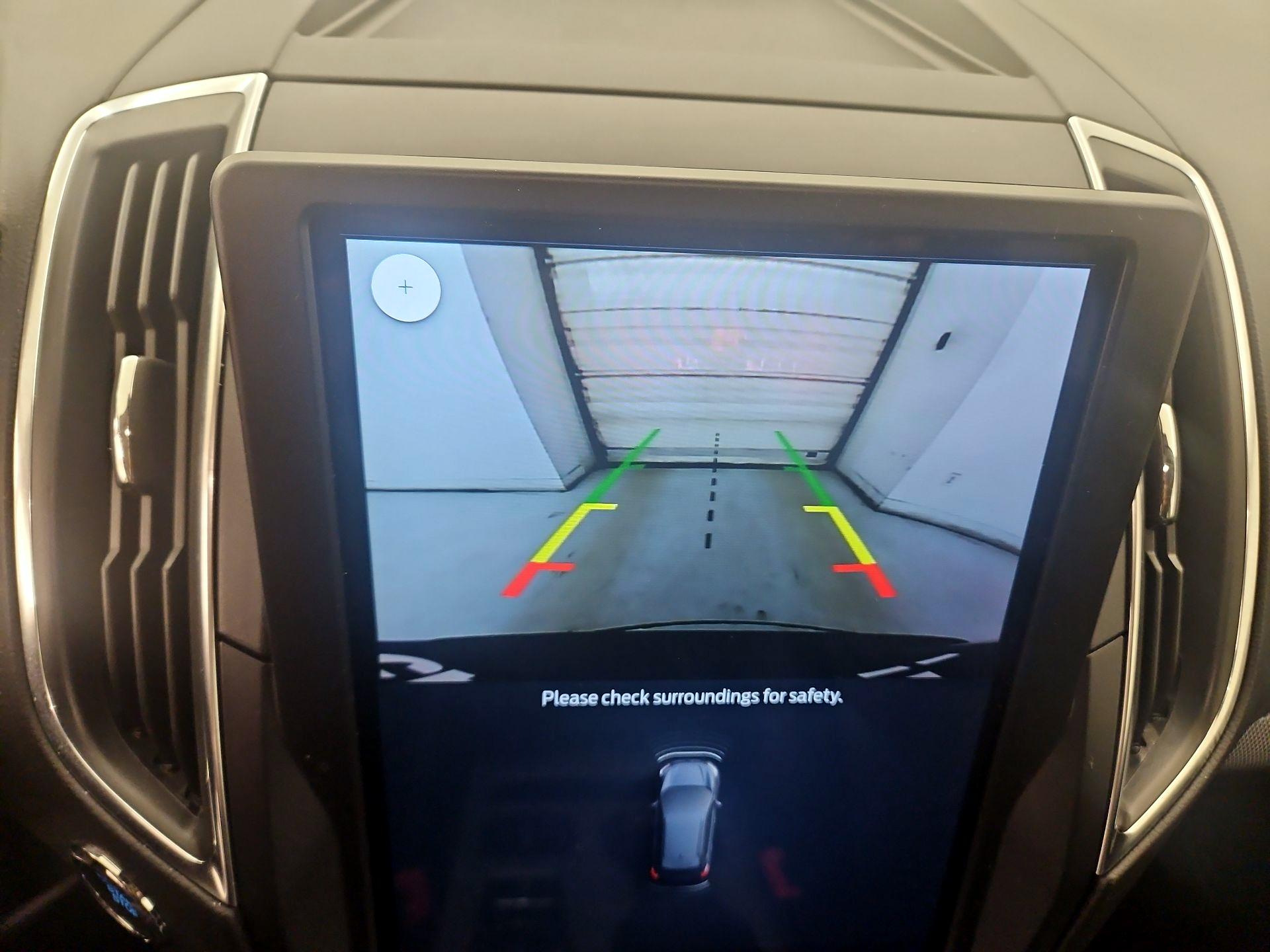 Thumbnail: 2022 Ford Edge - 15