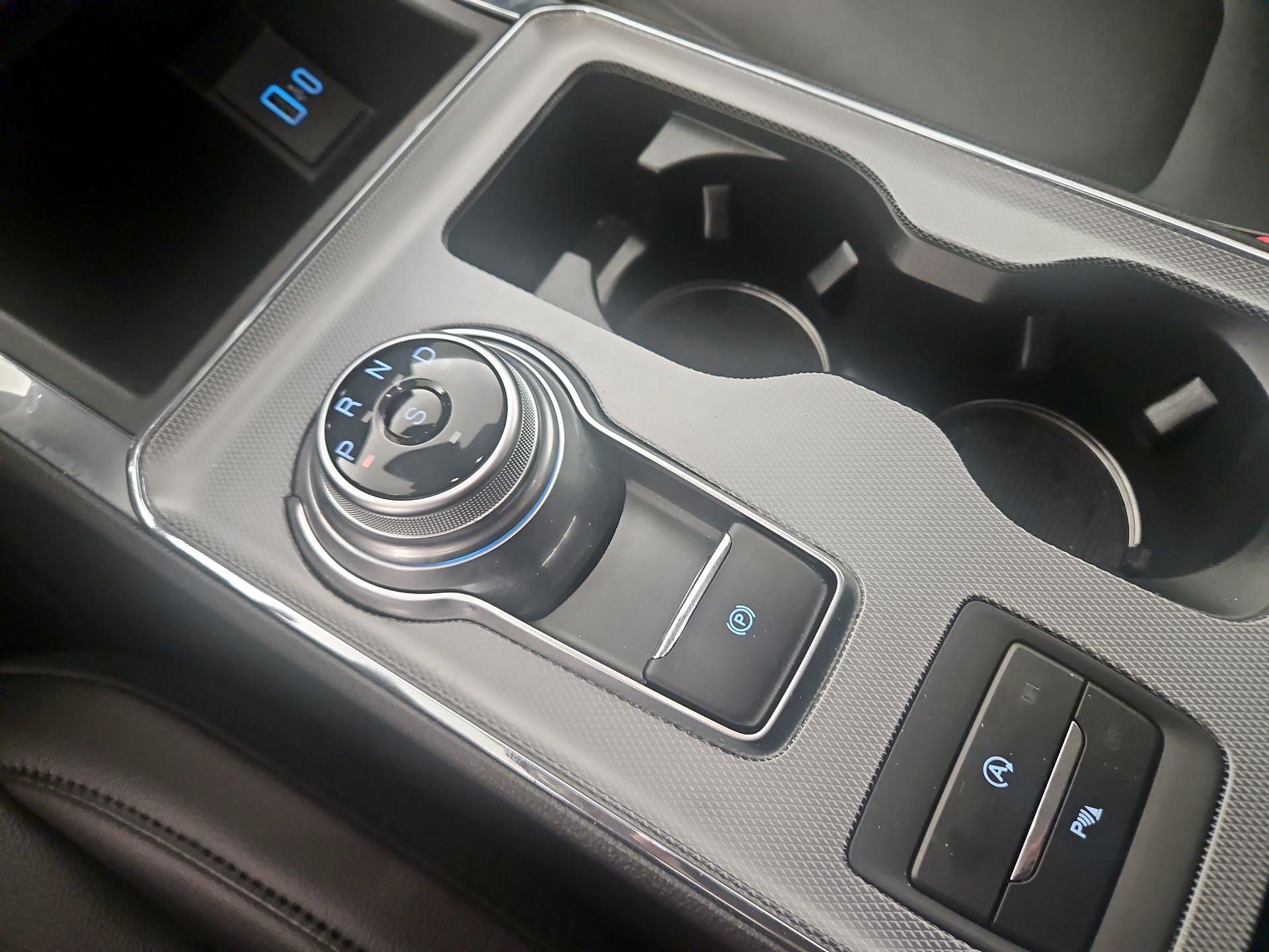 Thumbnail: 2022 Ford Edge - 18