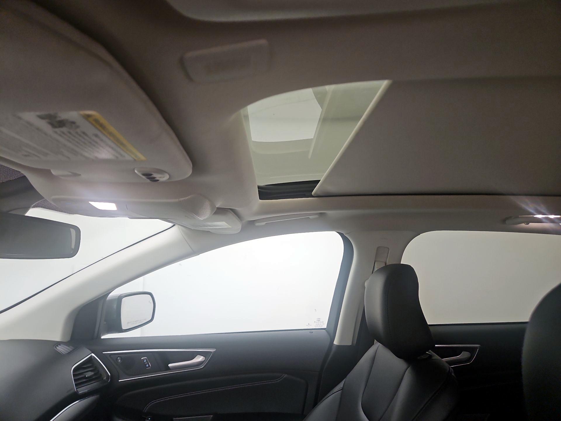 Thumbnail: 2022 Ford Edge - 20