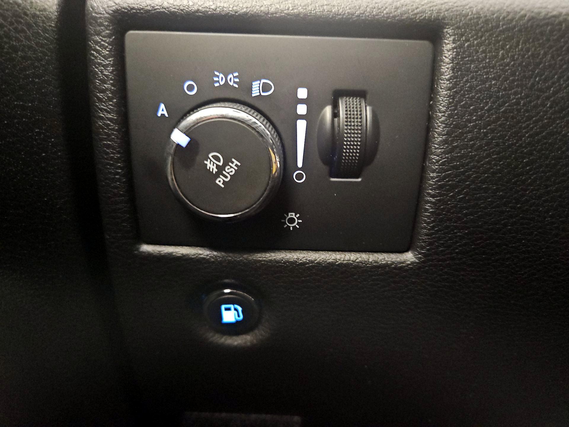 Thumbnail: 2017 Jeep Grand Cherokee - 13