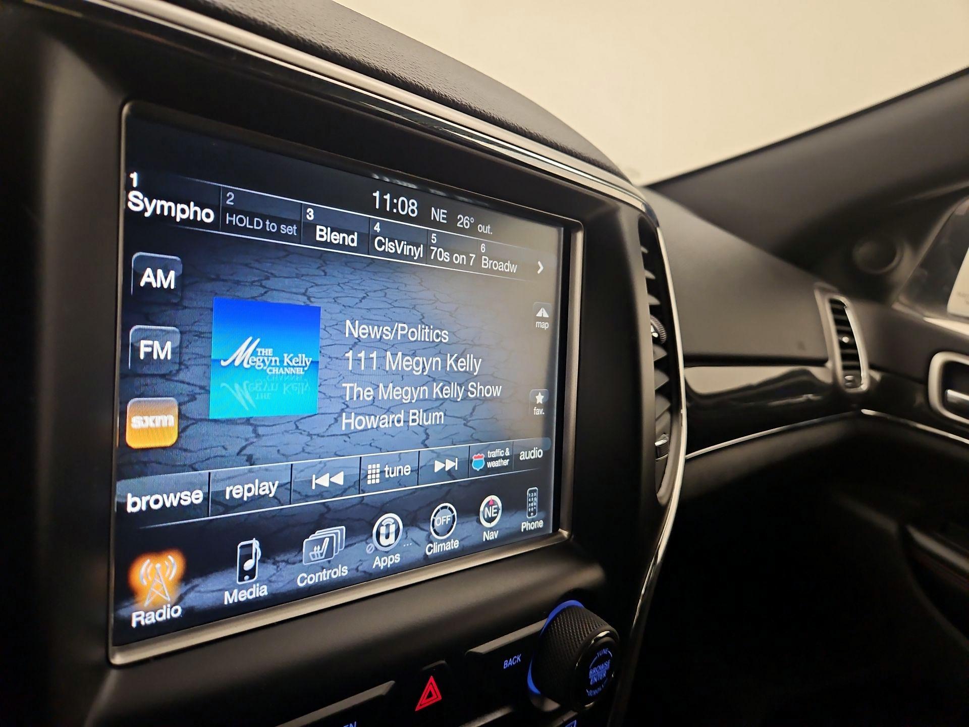 Thumbnail: 2017 Jeep Grand Cherokee - 16