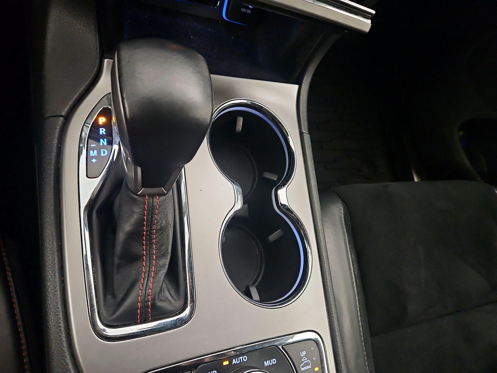 Thumbnail: 2017 Jeep Grand Cherokee - 18