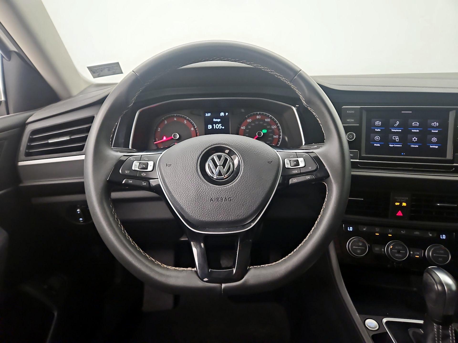 Thumbnail: 2021 Volkswagen Jetta - 10