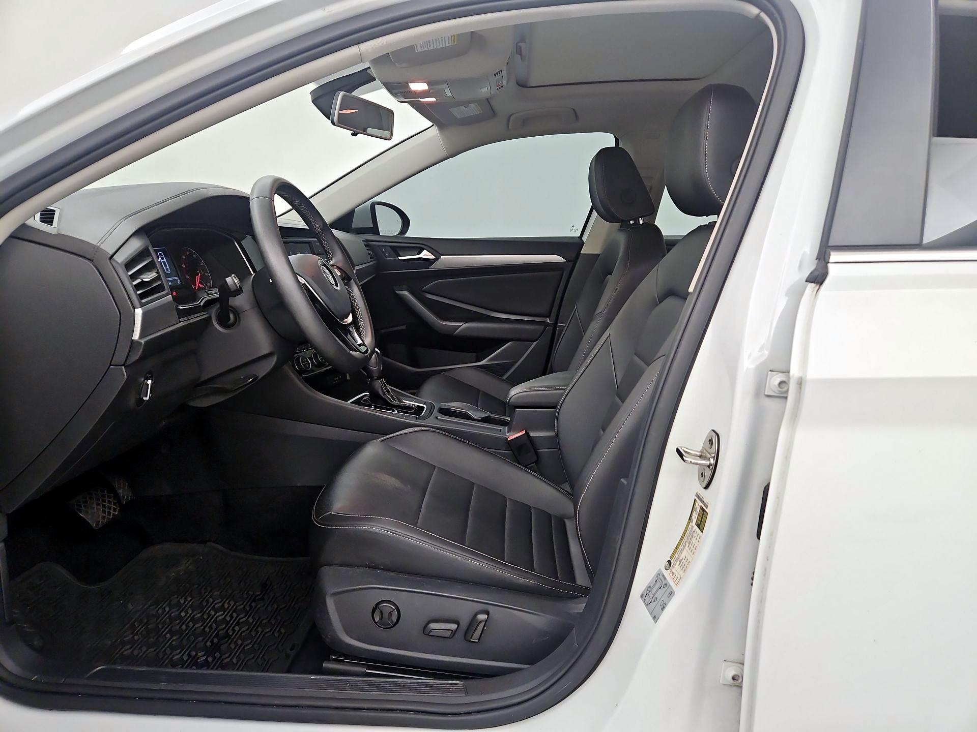 Thumbnail: 2021 Volkswagen Jetta - 11