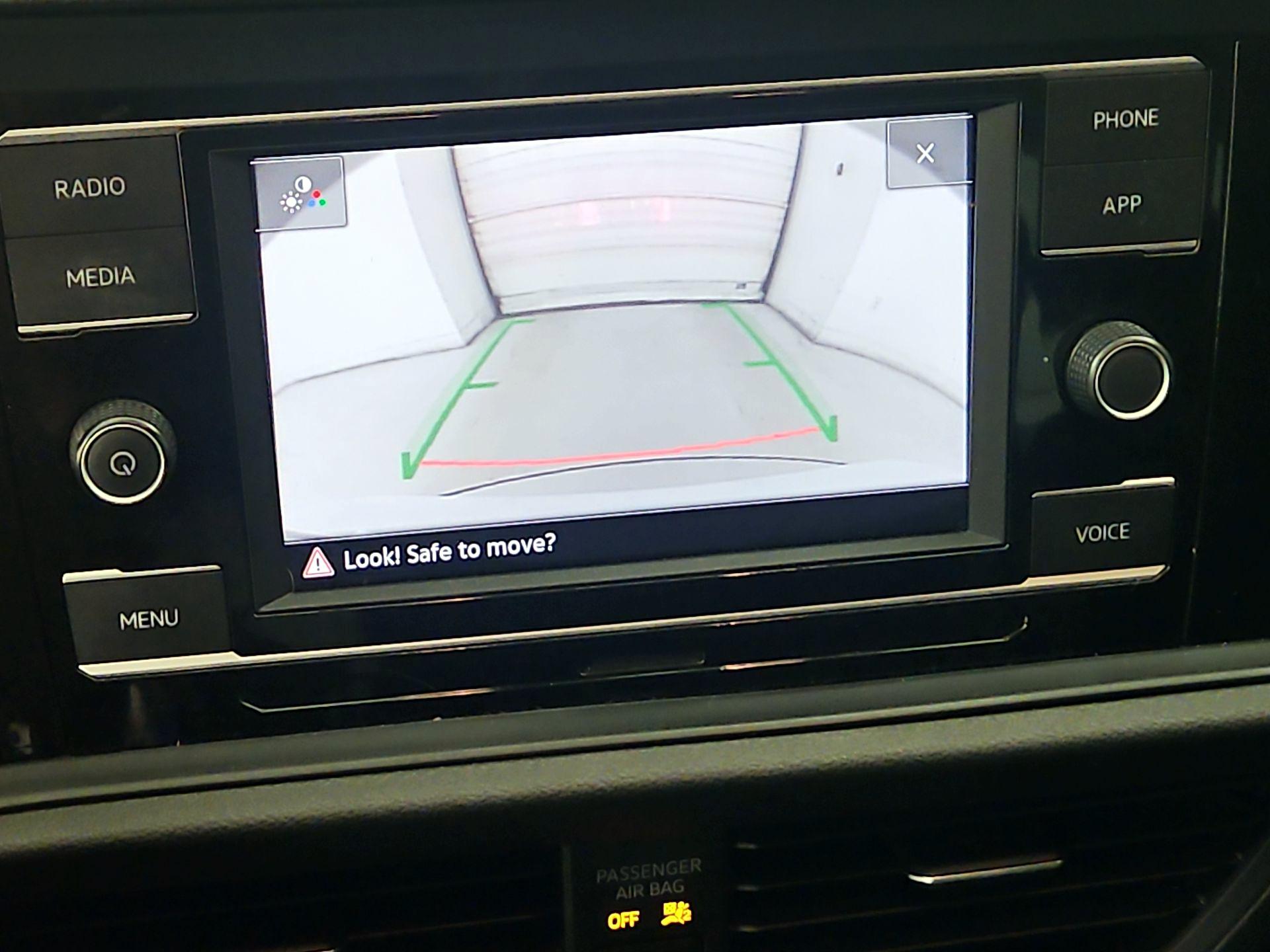 Thumbnail: 2021 Volkswagen Jetta - 14