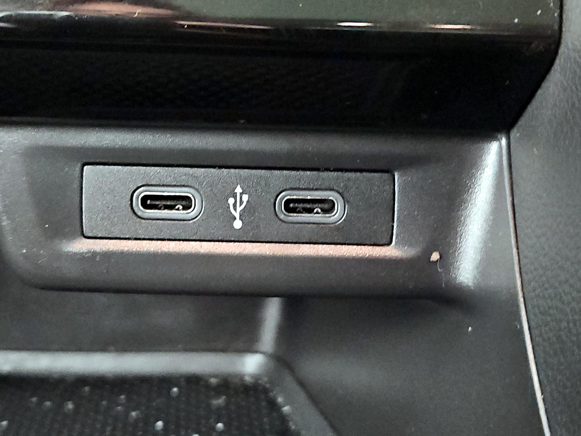 Thumbnail: 2021 Volkswagen Jetta - 18