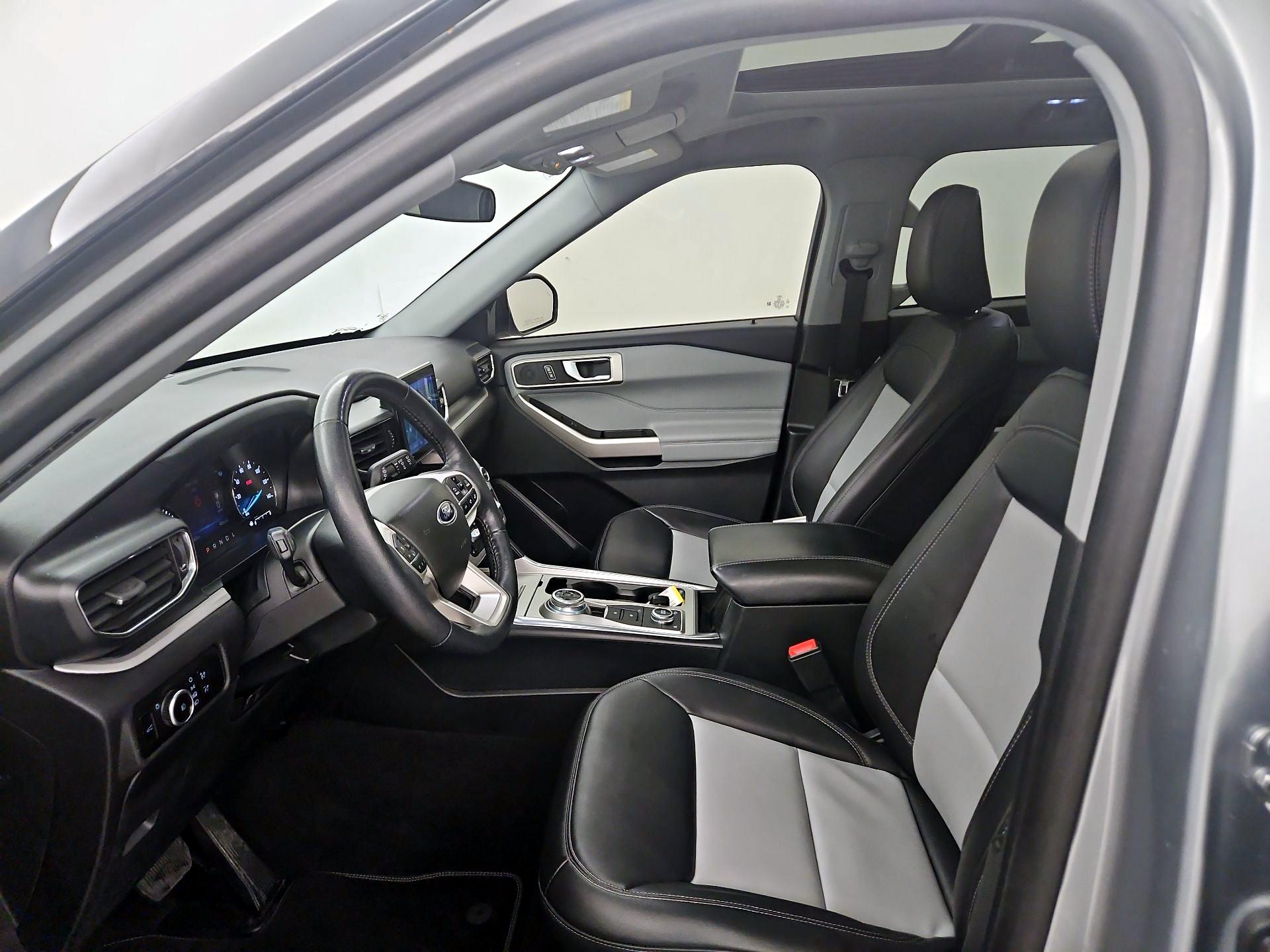 Thumbnail: 2023 Ford Explorer - 11