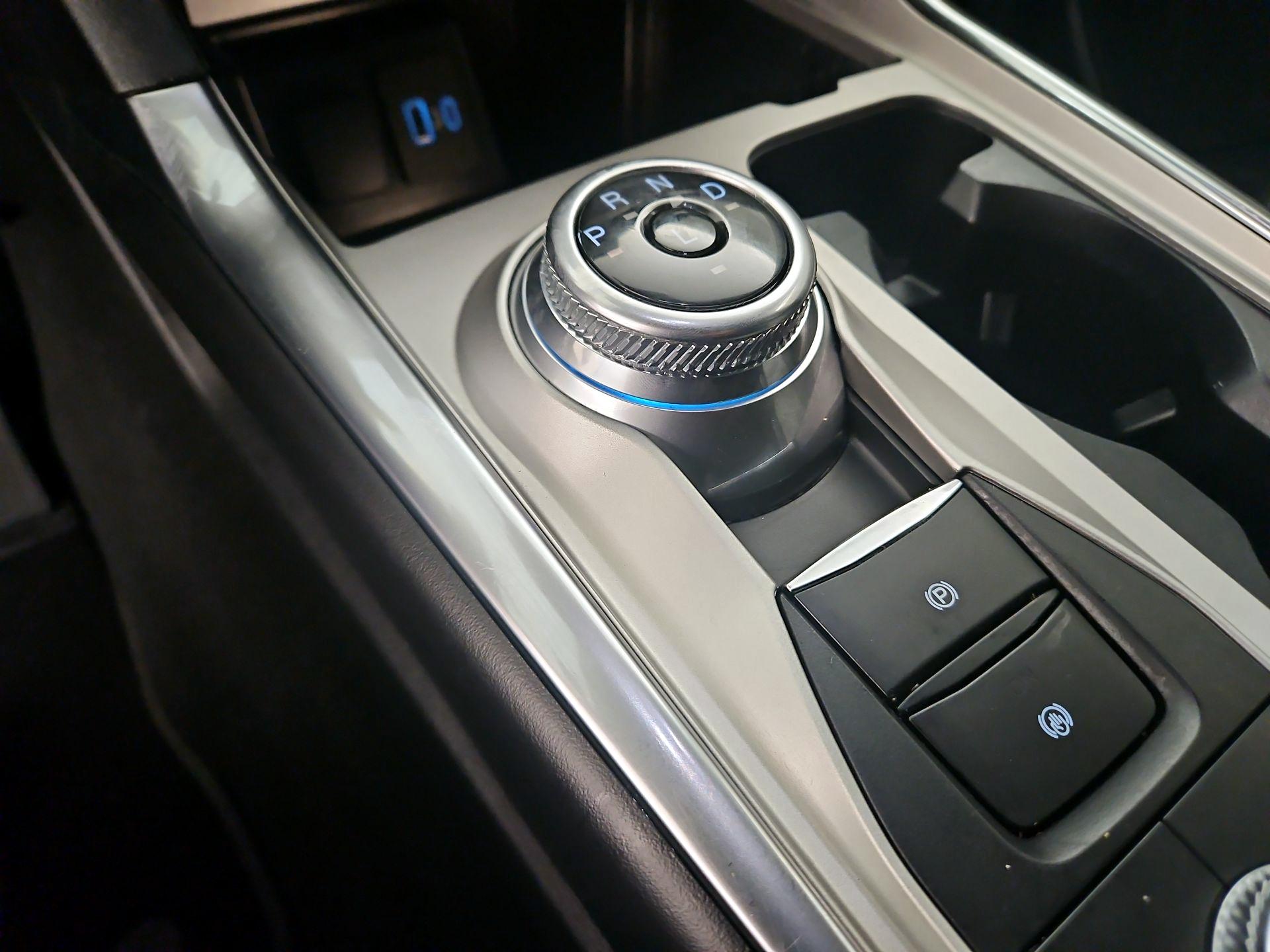 Thumbnail: 2023 Ford Explorer - 18