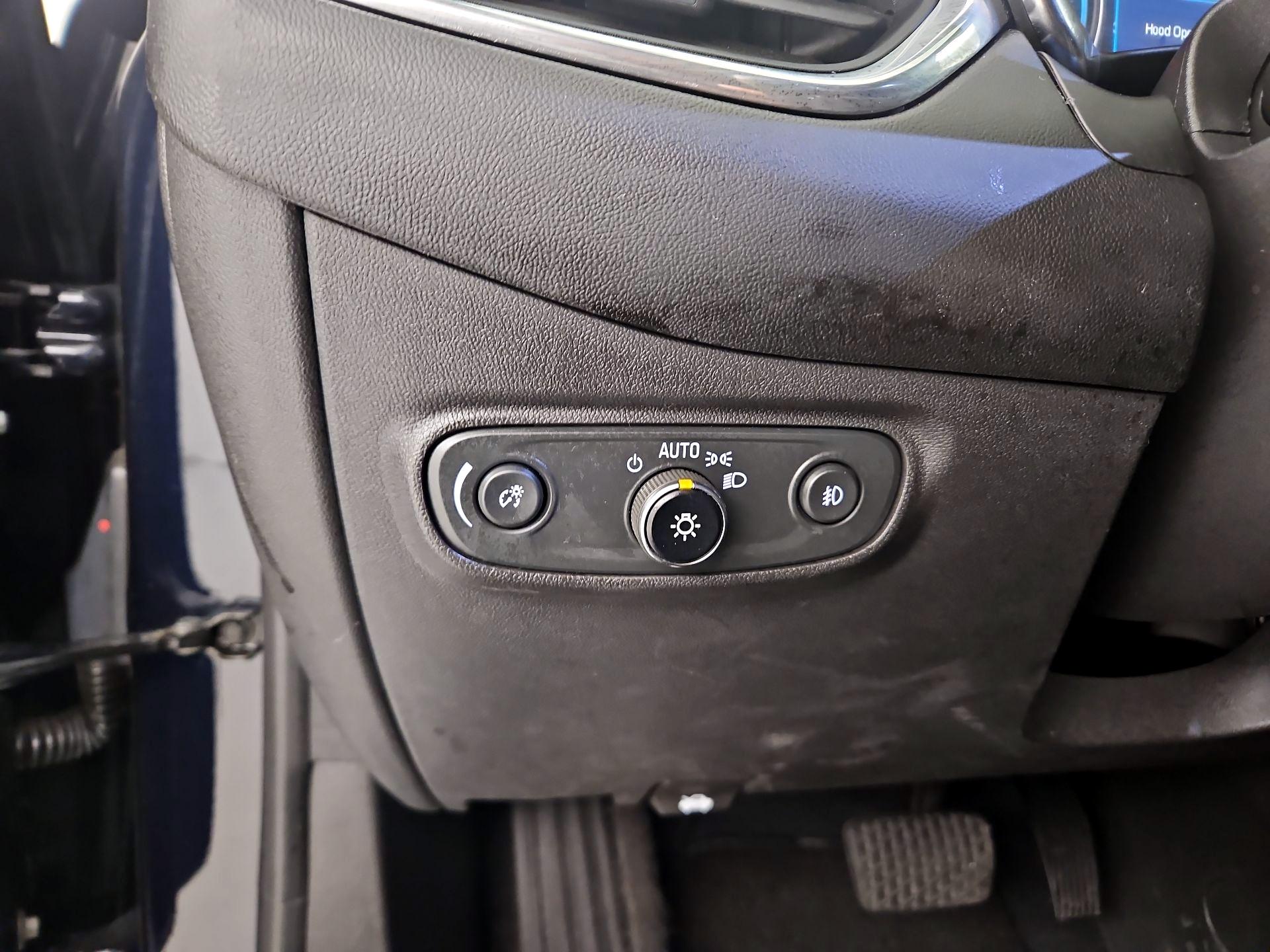 Thumbnail: 2021 Chevrolet Equinox - 13