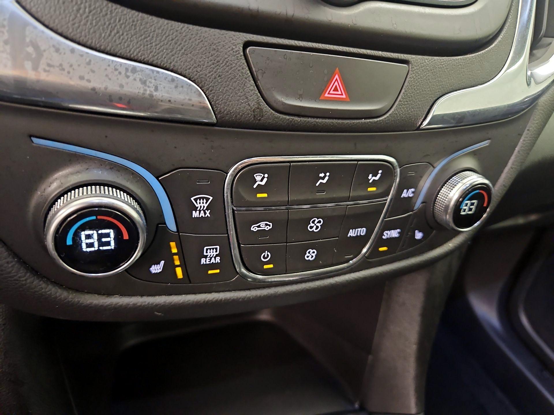 Thumbnail: 2021 Chevrolet Equinox - 16