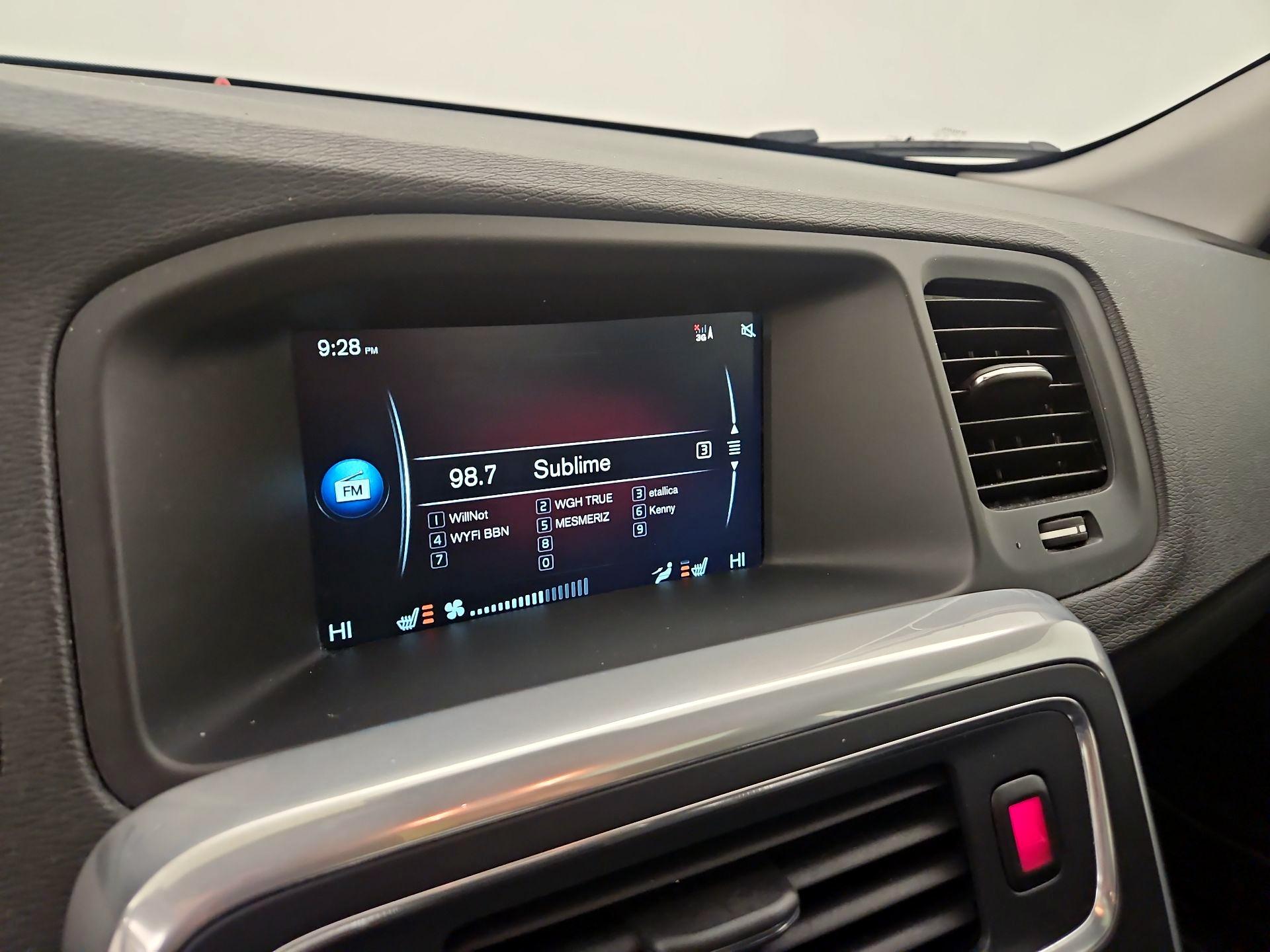 Thumbnail: 2015 Volvo S60 - 16