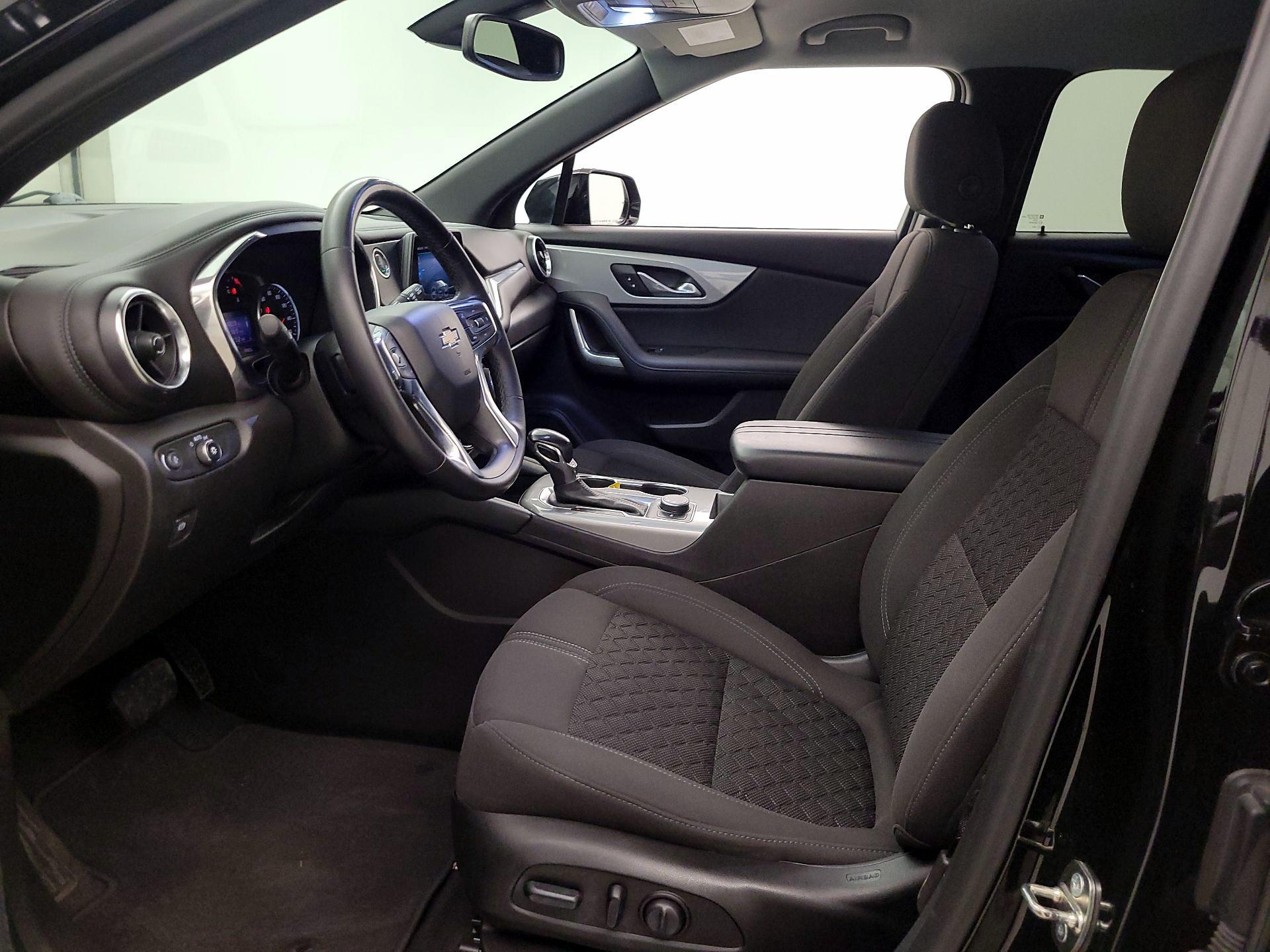 Thumbnail: 2019 Chevrolet Blazer - 11