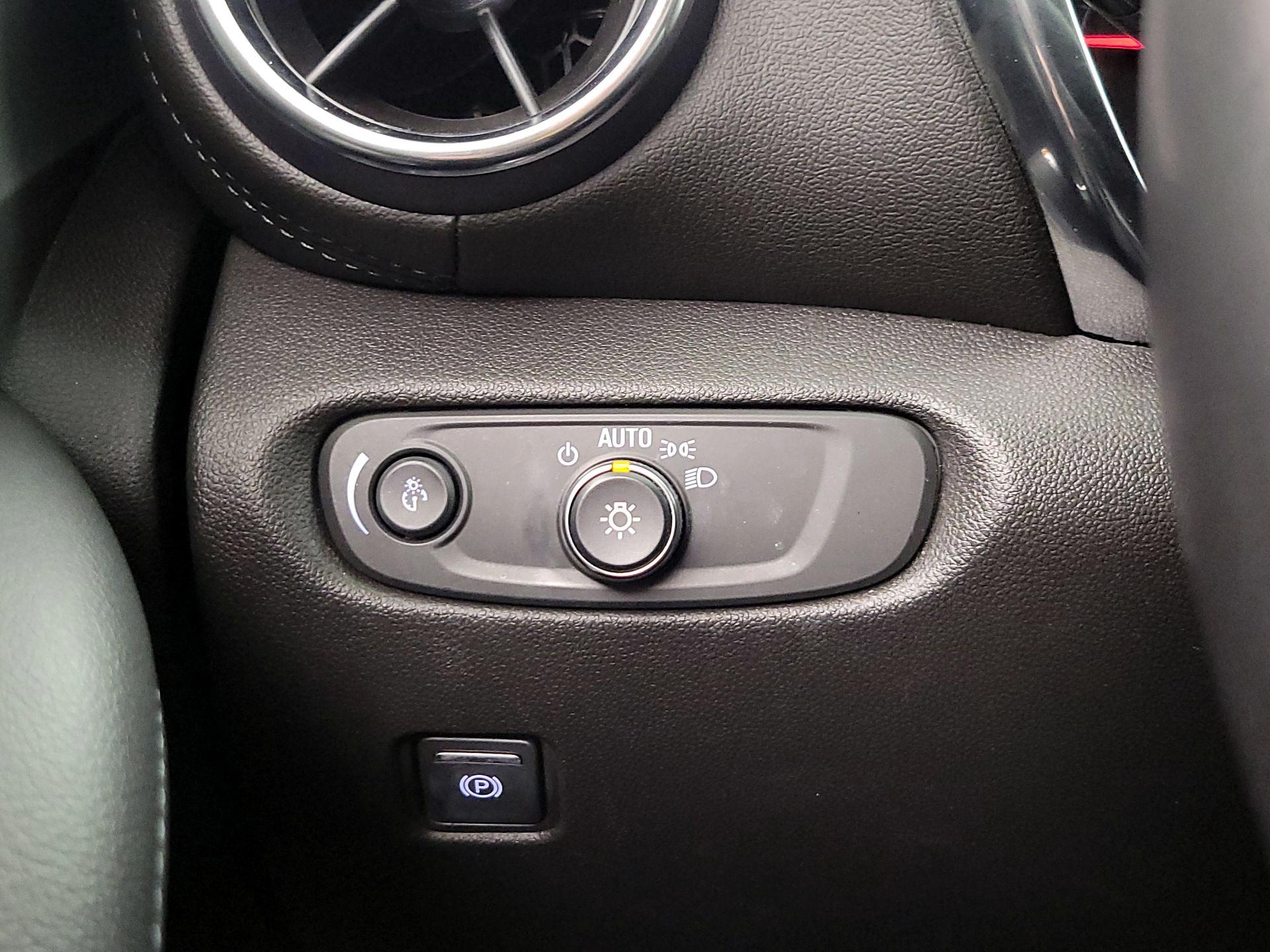 Thumbnail: 2019 Chevrolet Blazer - 13