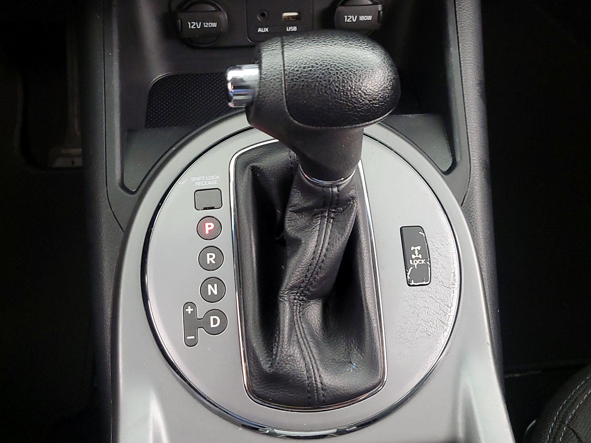 Thumbnail: 2015 Kia Sportage - 16