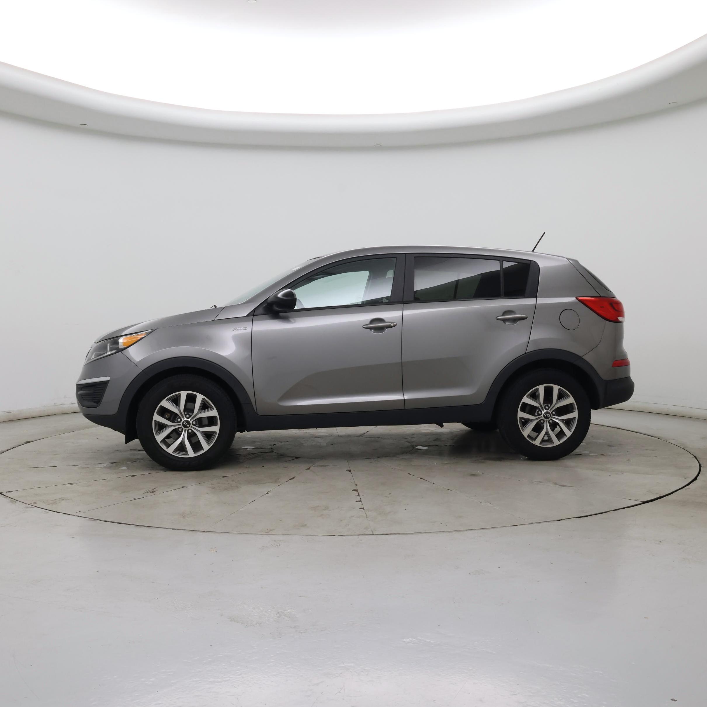 Thumbnail: 2015 Kia Sportage - 3