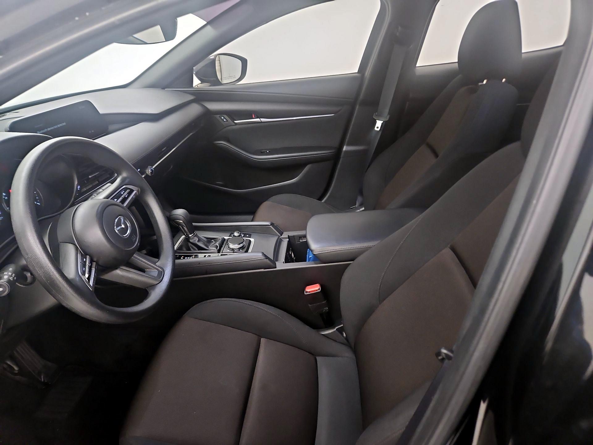 Thumbnail: 2022 Mazda Mazda3 - 11