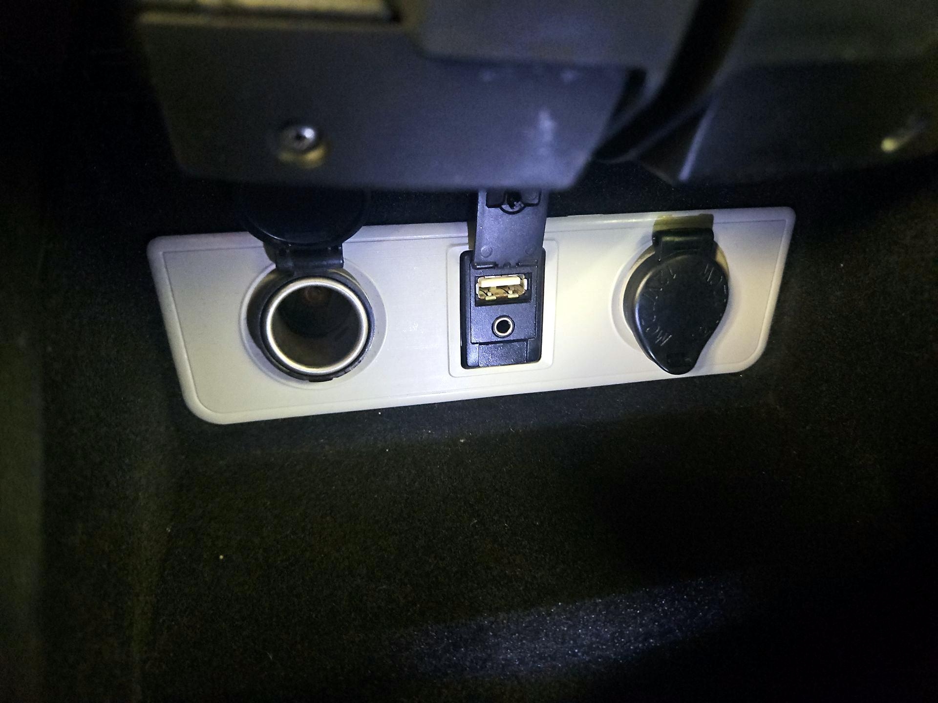 Thumbnail: 2014 Toyota Avalon - 17