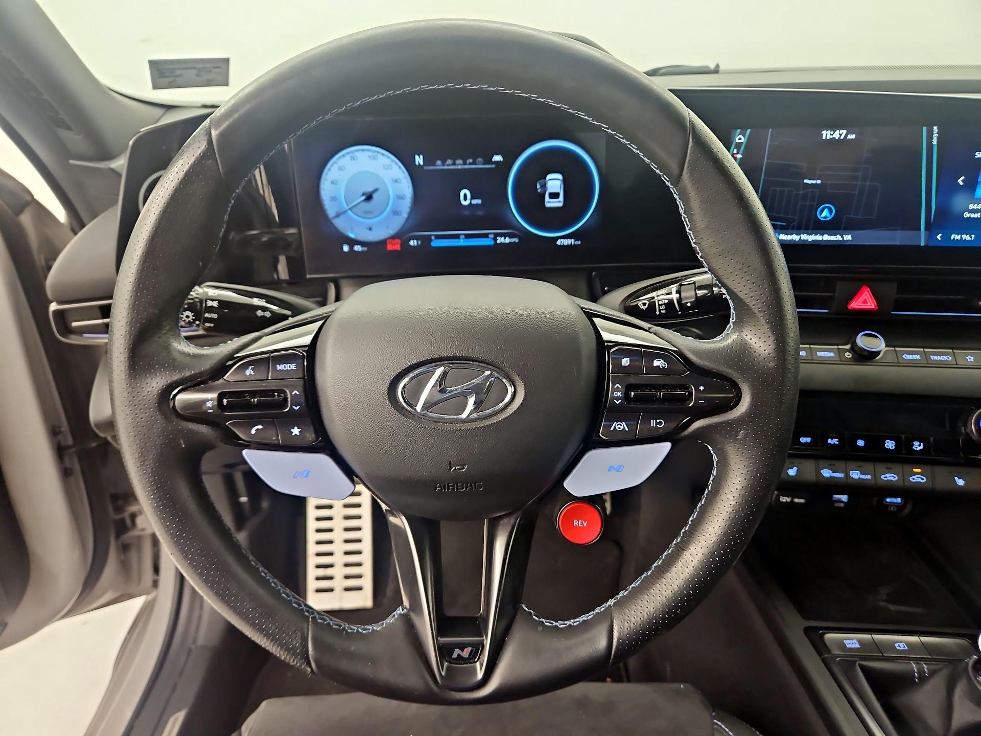 Thumbnail: 2023 Hyundai Elantra - 10