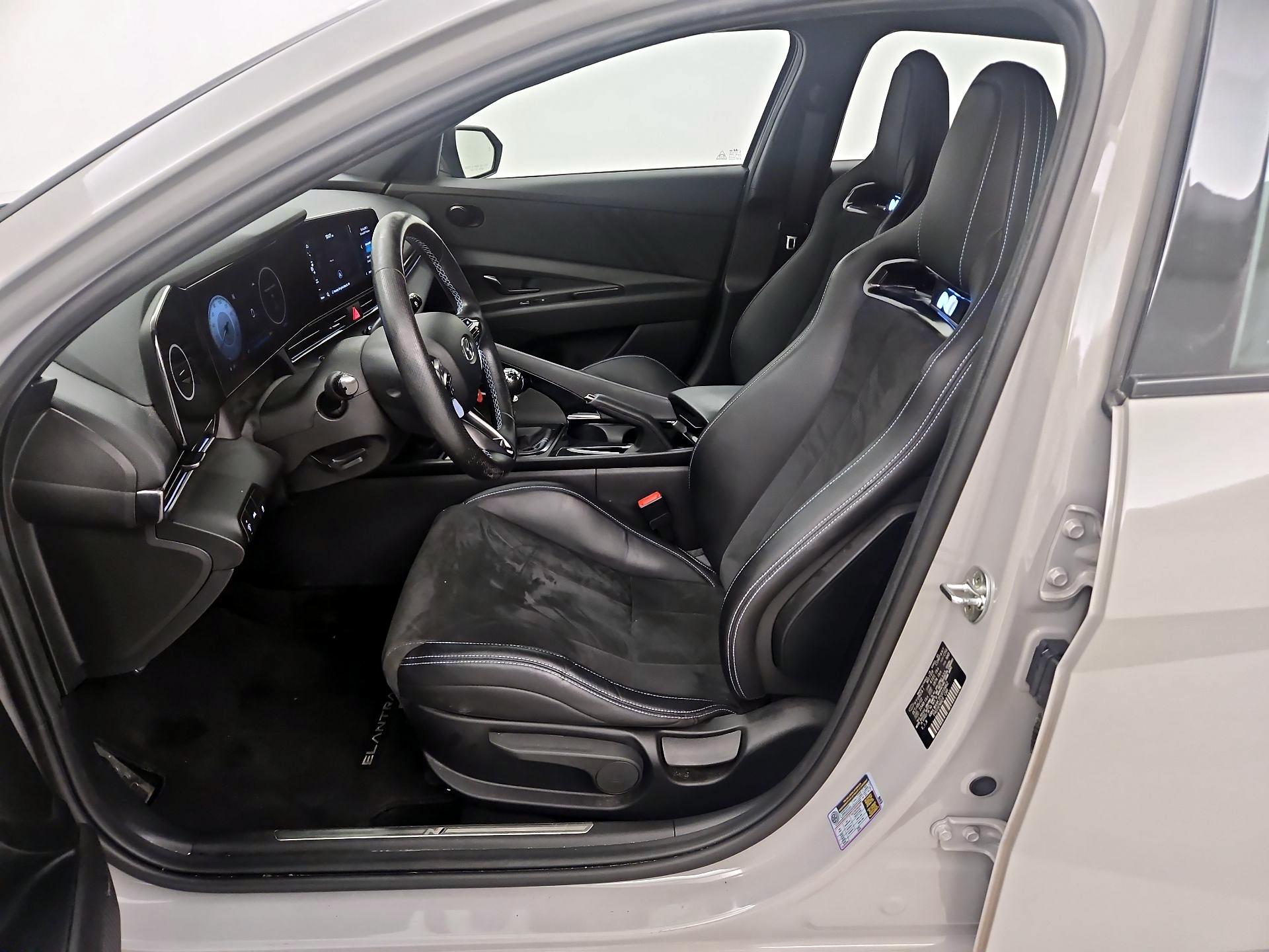 Thumbnail: 2023 Hyundai Elantra - 11