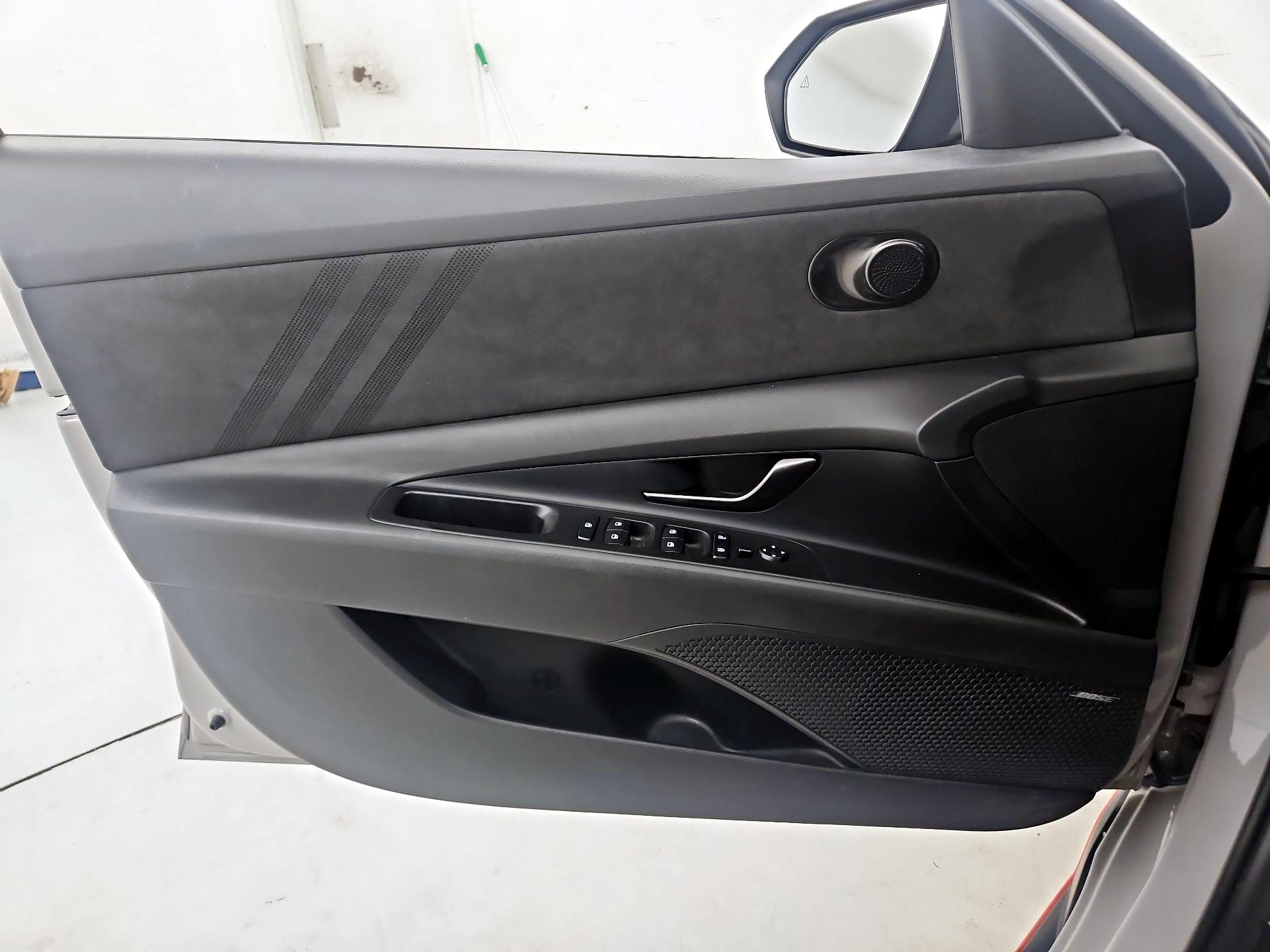 Thumbnail: 2023 Hyundai Elantra - 12