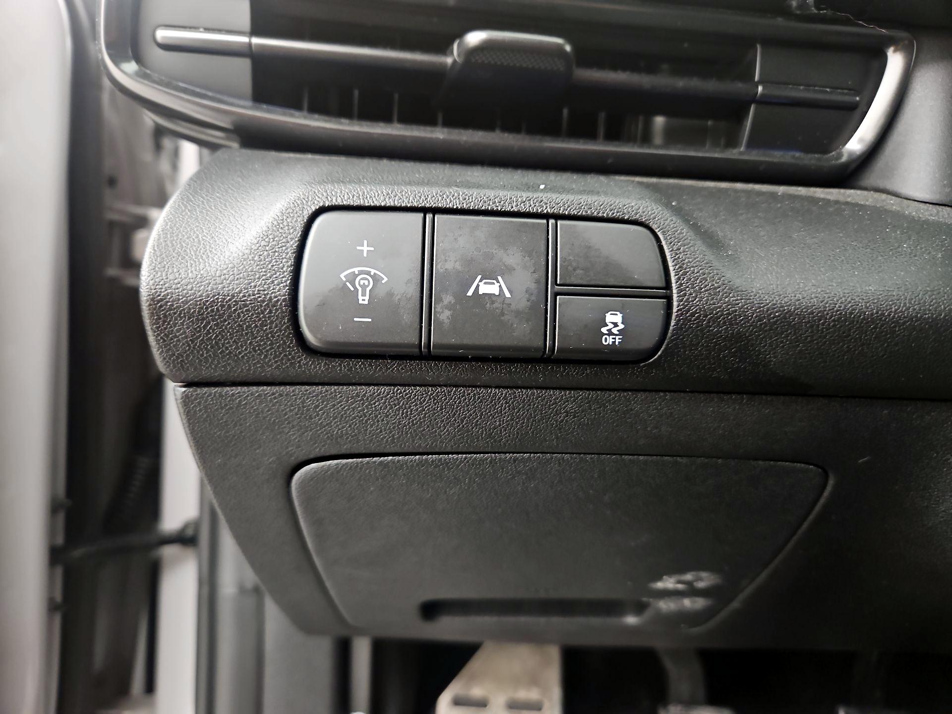 Thumbnail: 2023 Hyundai Elantra - 13