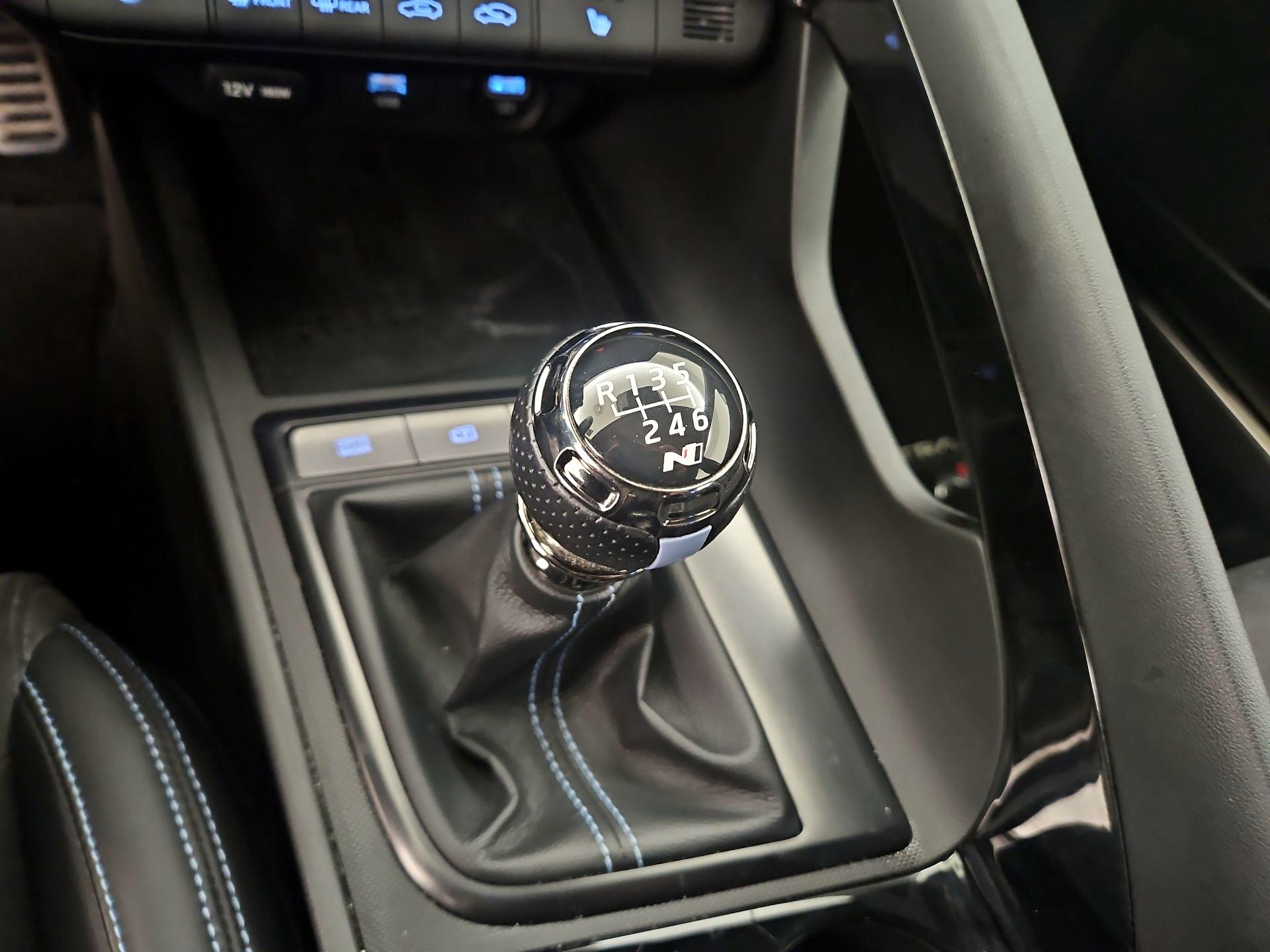 Thumbnail: 2023 Hyundai Elantra - 18