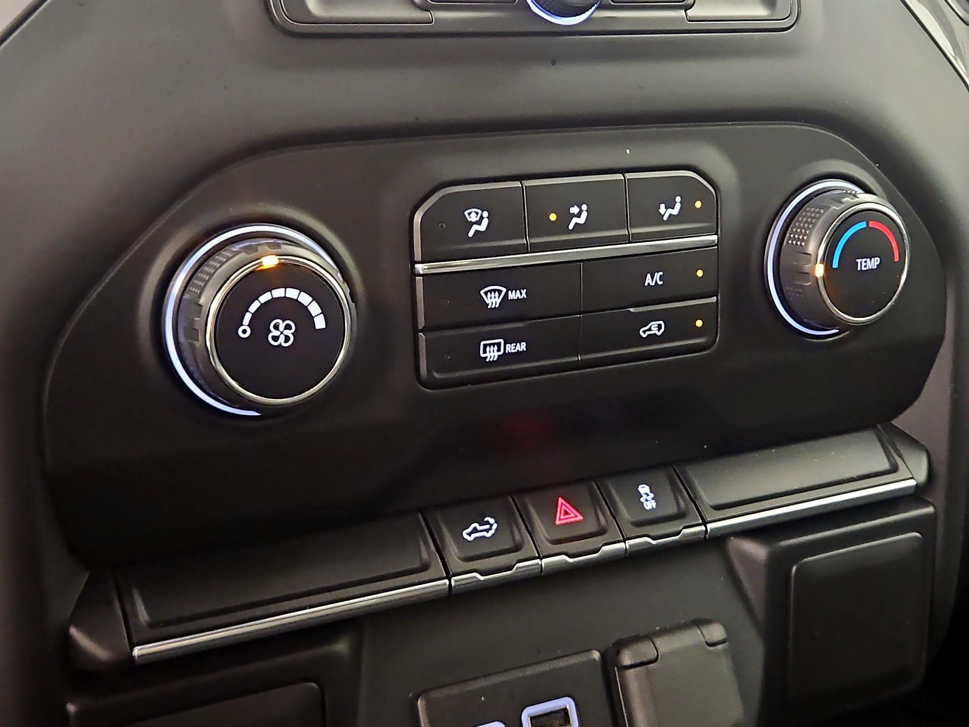 Thumbnail: 2021 Chevrolet Silverado 1500 - 16