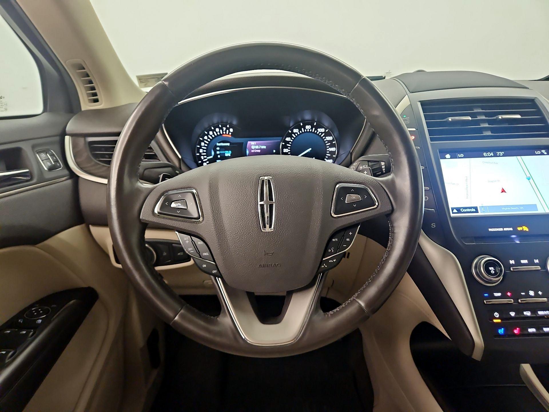 Thumbnail: 2018 Lincoln MKC - 10