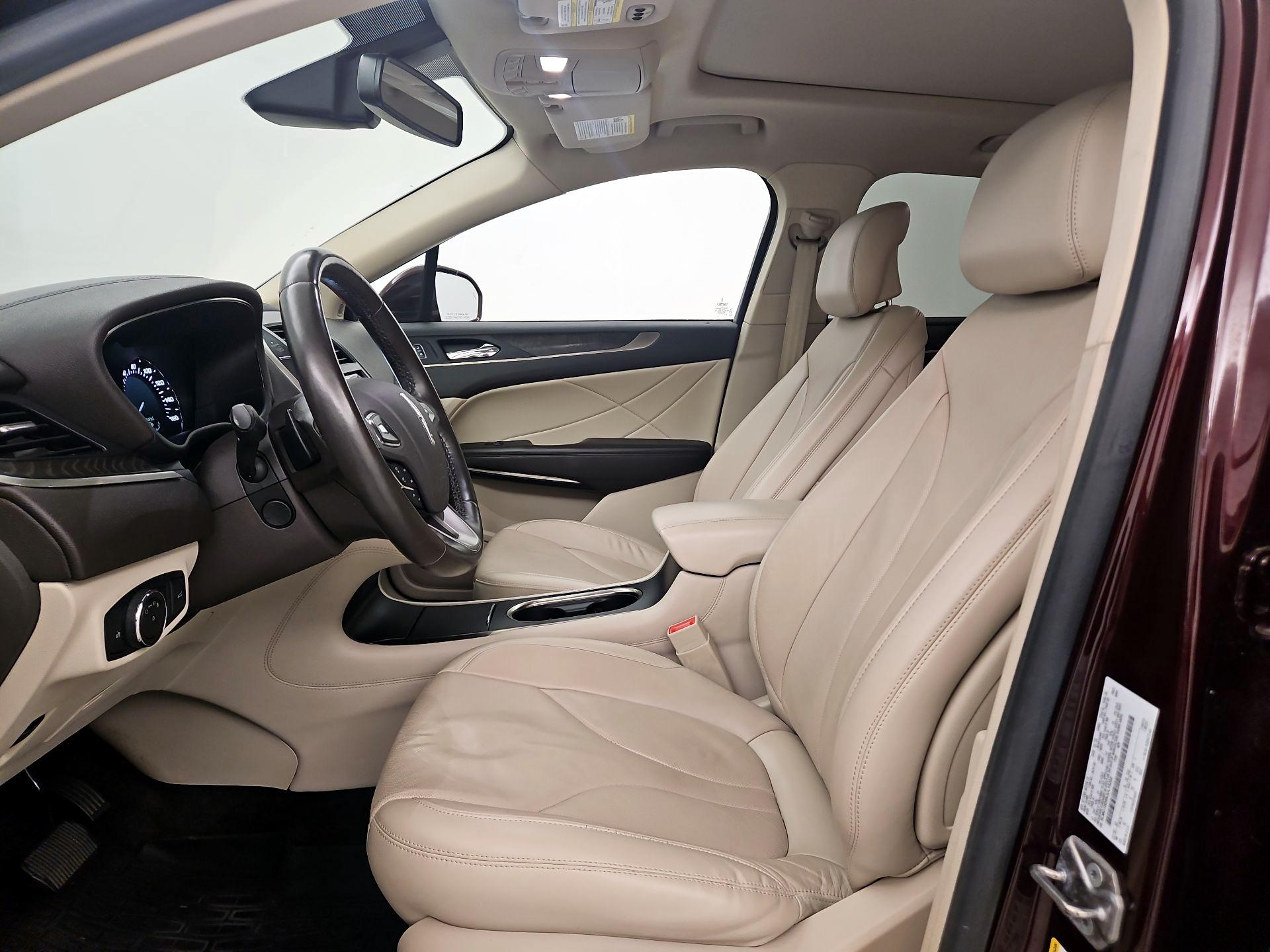 Thumbnail: 2018 Lincoln MKC - 11