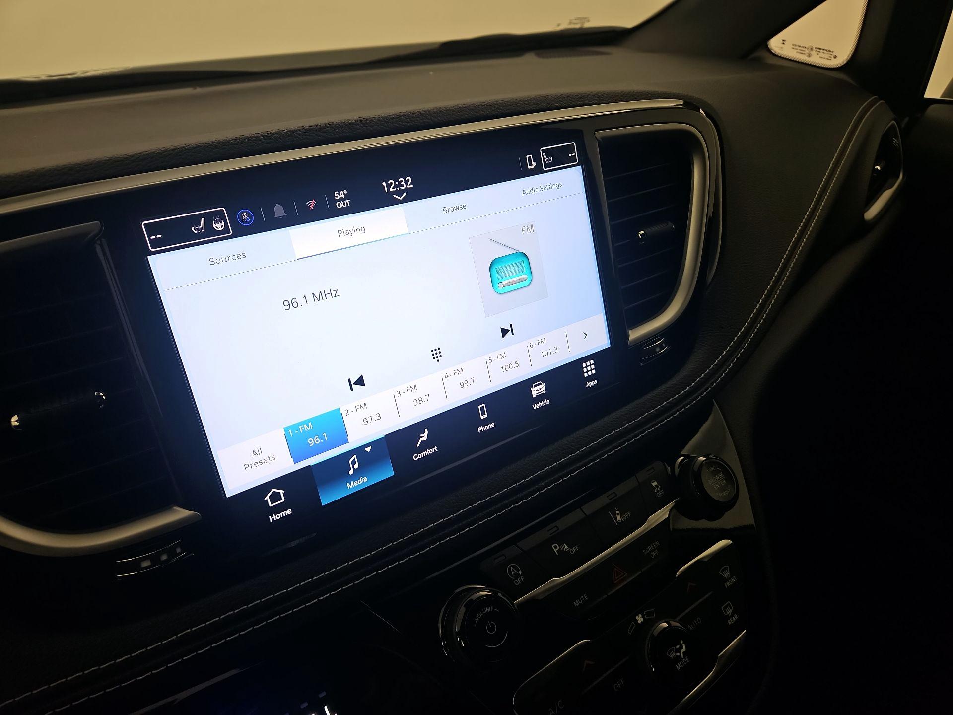 Thumbnail: 2025 Chrysler Pacifica - 15