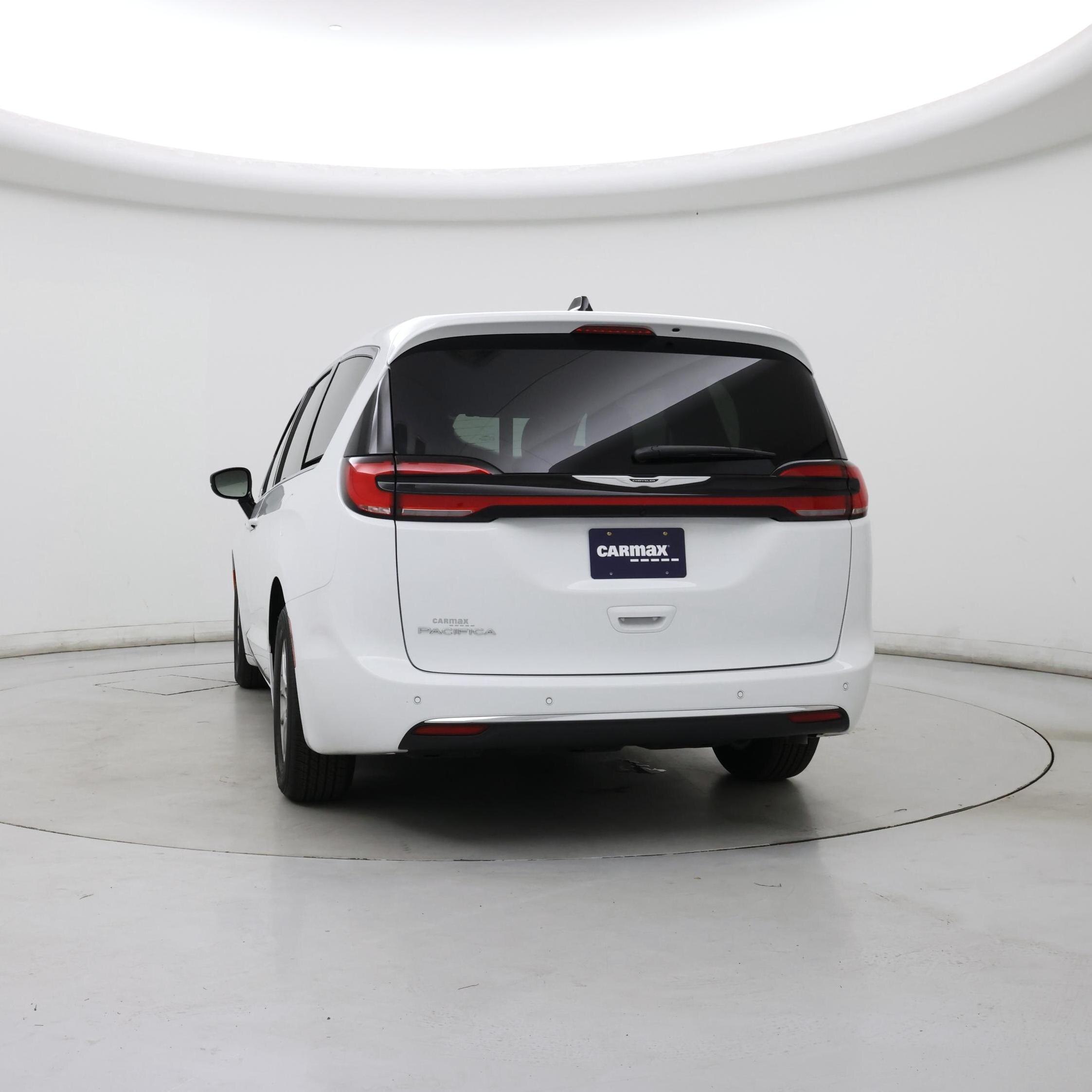 Thumbnail: 2025 Chrysler Pacifica - 6