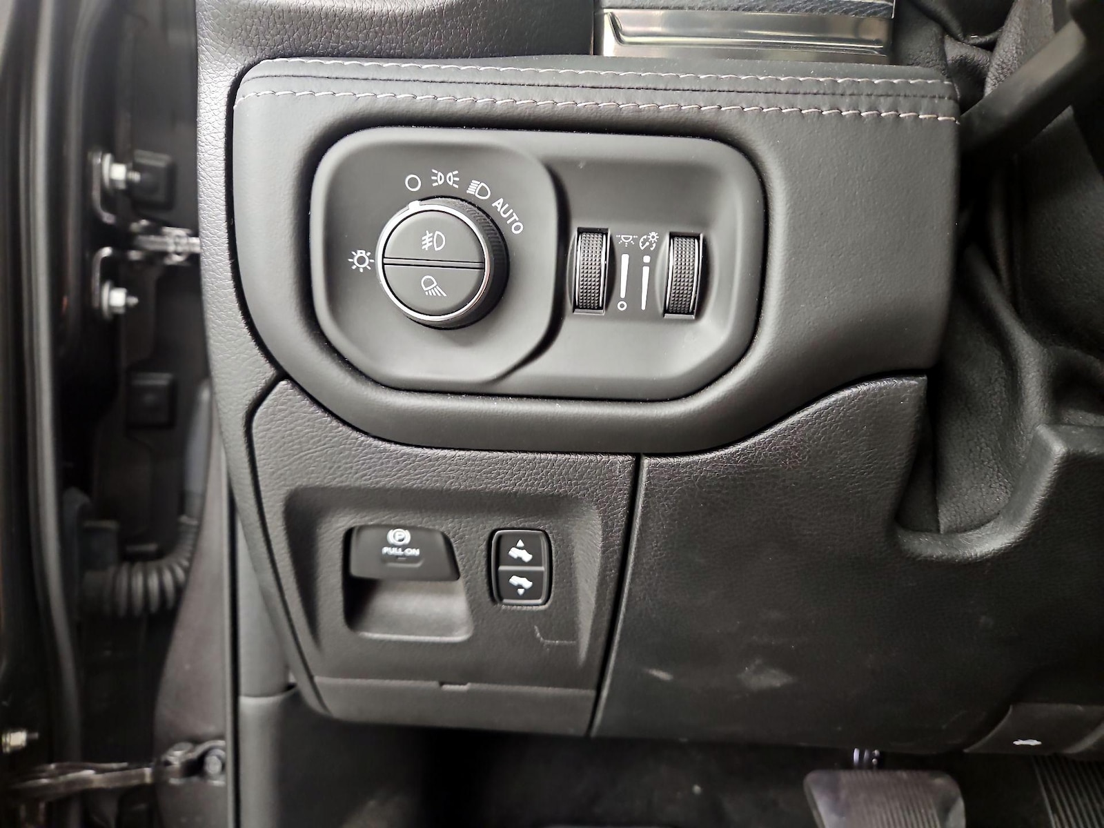 2021 RAM Ram 1500 Pickup Limited - Photo 14