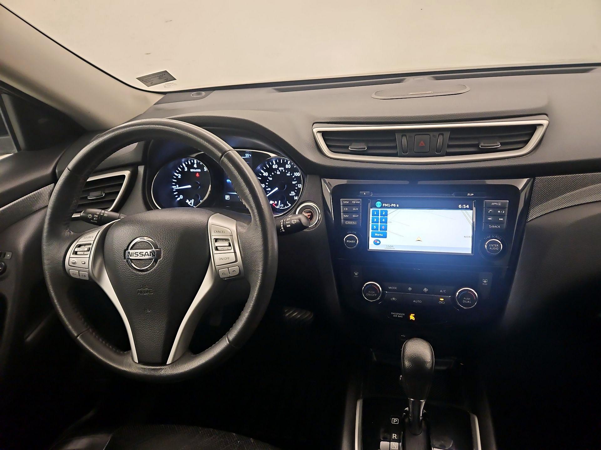 Thumbnail: 2015 Nissan Rogue - 9