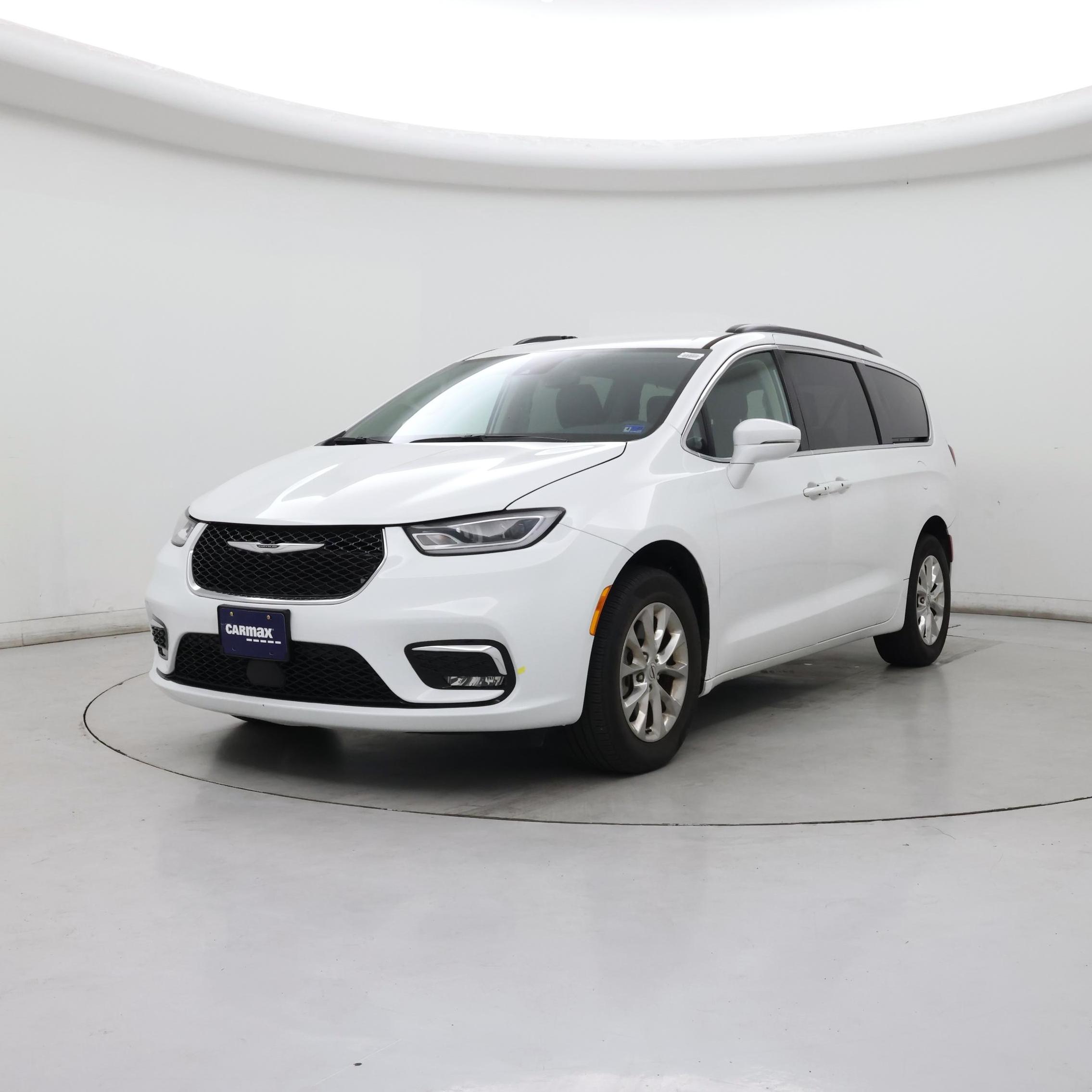 Thumbnail: 2022 Chrysler Pacifica - 4