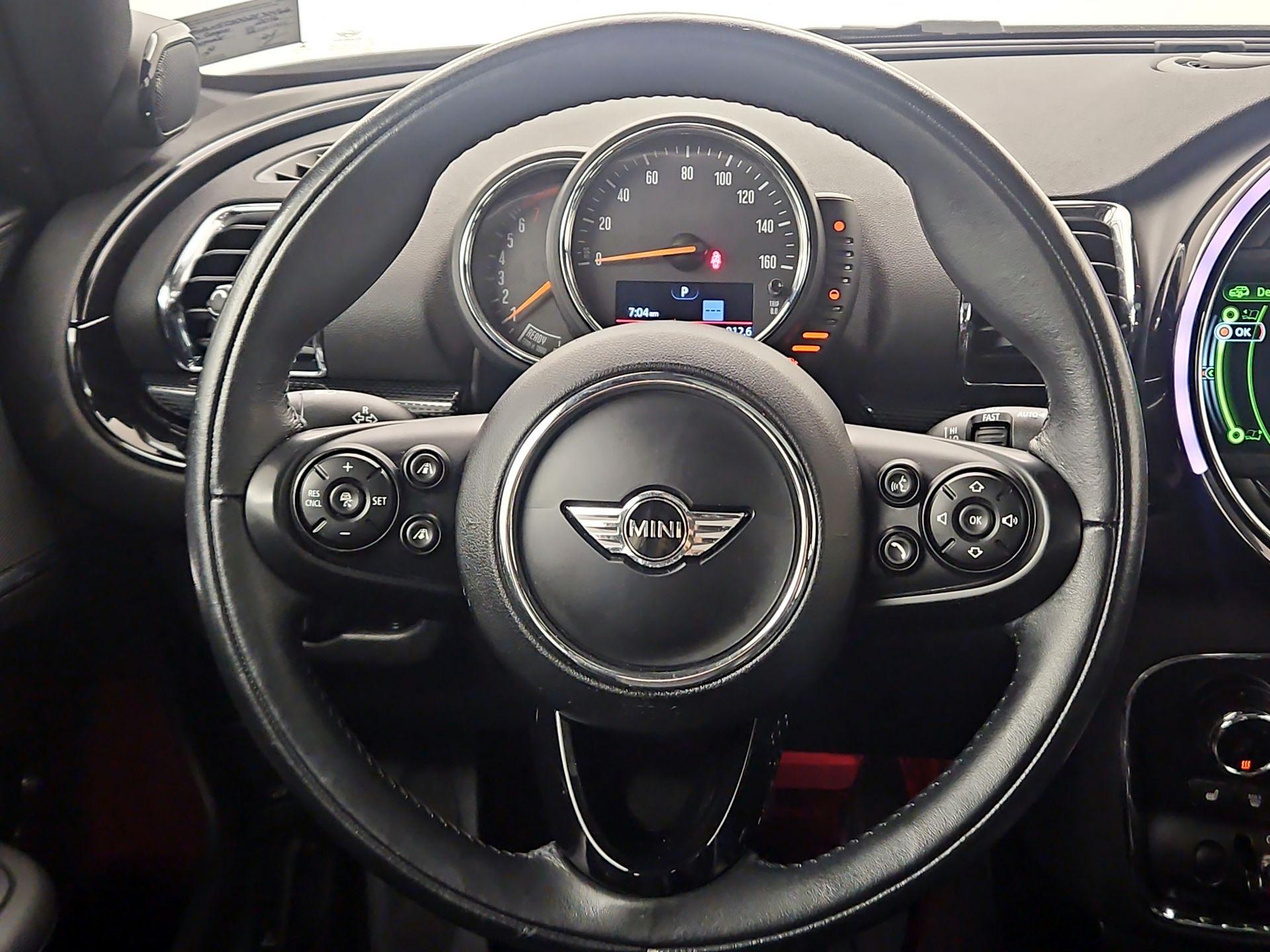 Thumbnail: 2016 MINI Cooper Clubman - 10