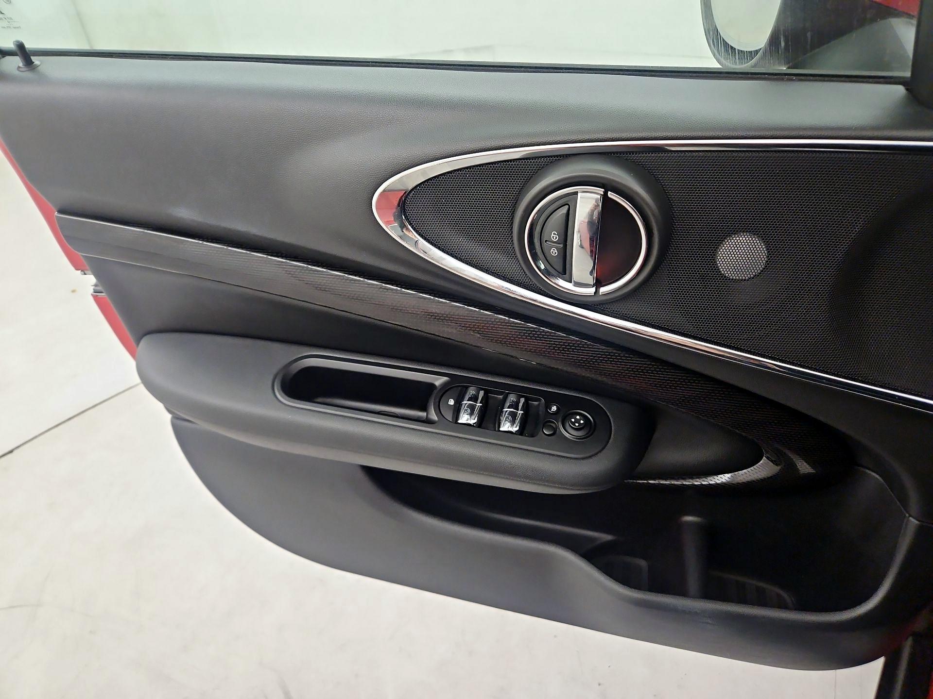 Thumbnail: 2016 MINI Cooper Clubman - 12