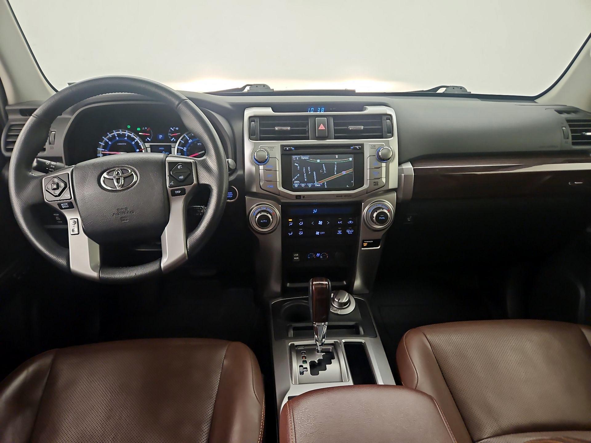 Thumbnail: 2017 Toyota 4Runner - 9