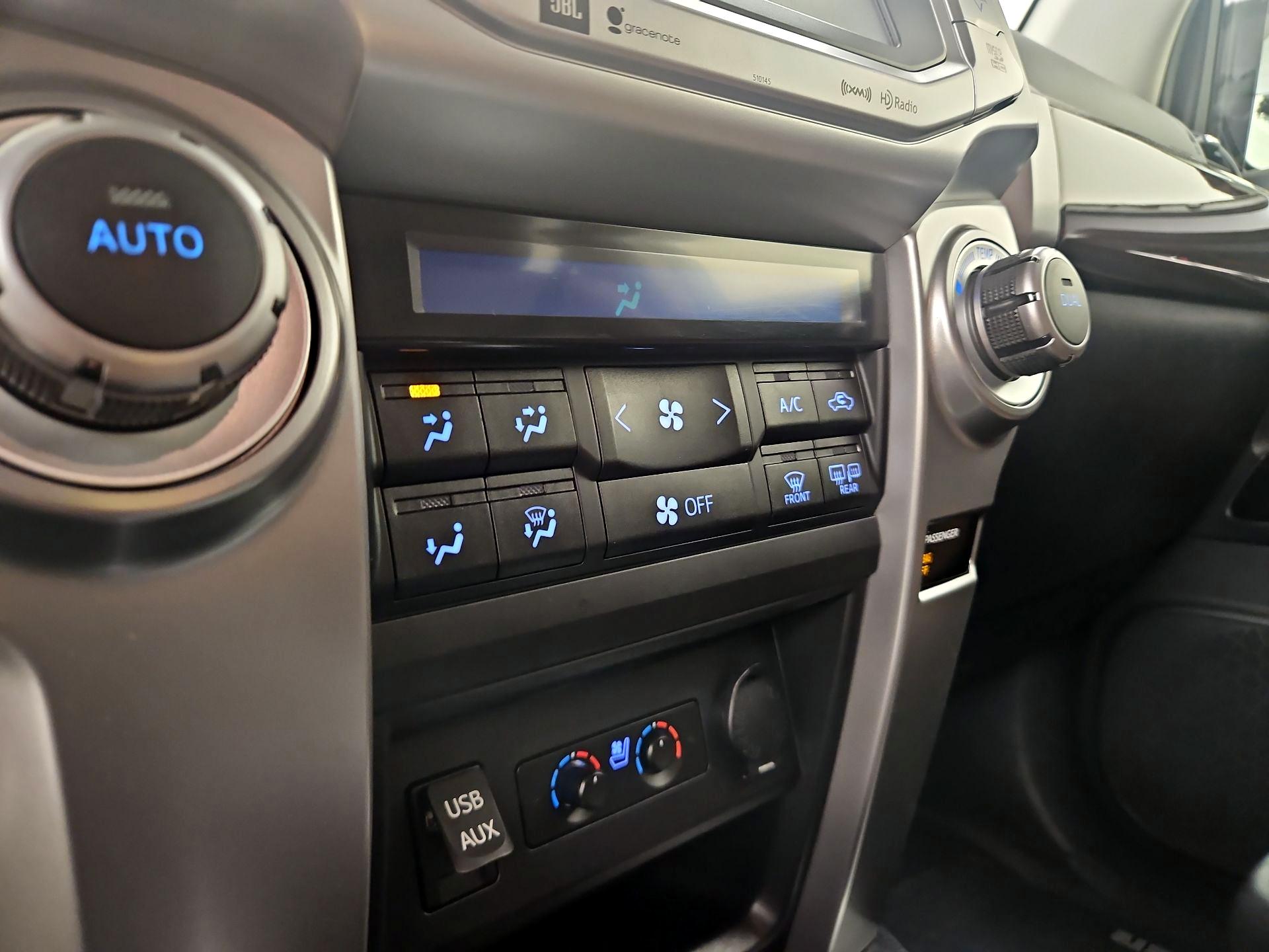 Thumbnail: 2017 Toyota 4Runner - 17