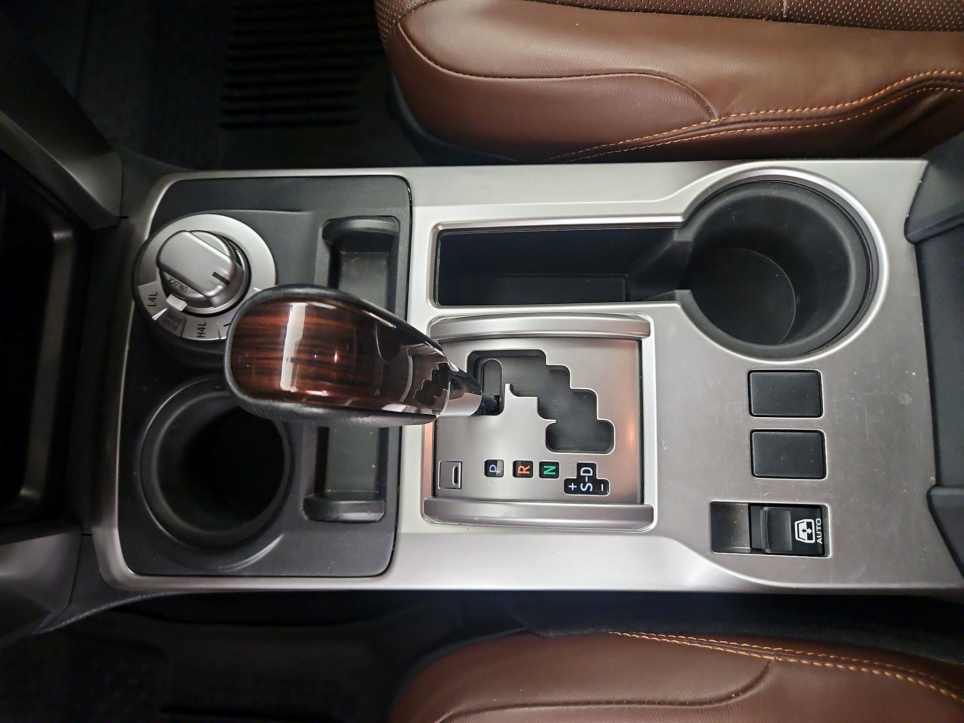 Thumbnail: 2017 Toyota 4Runner - 18