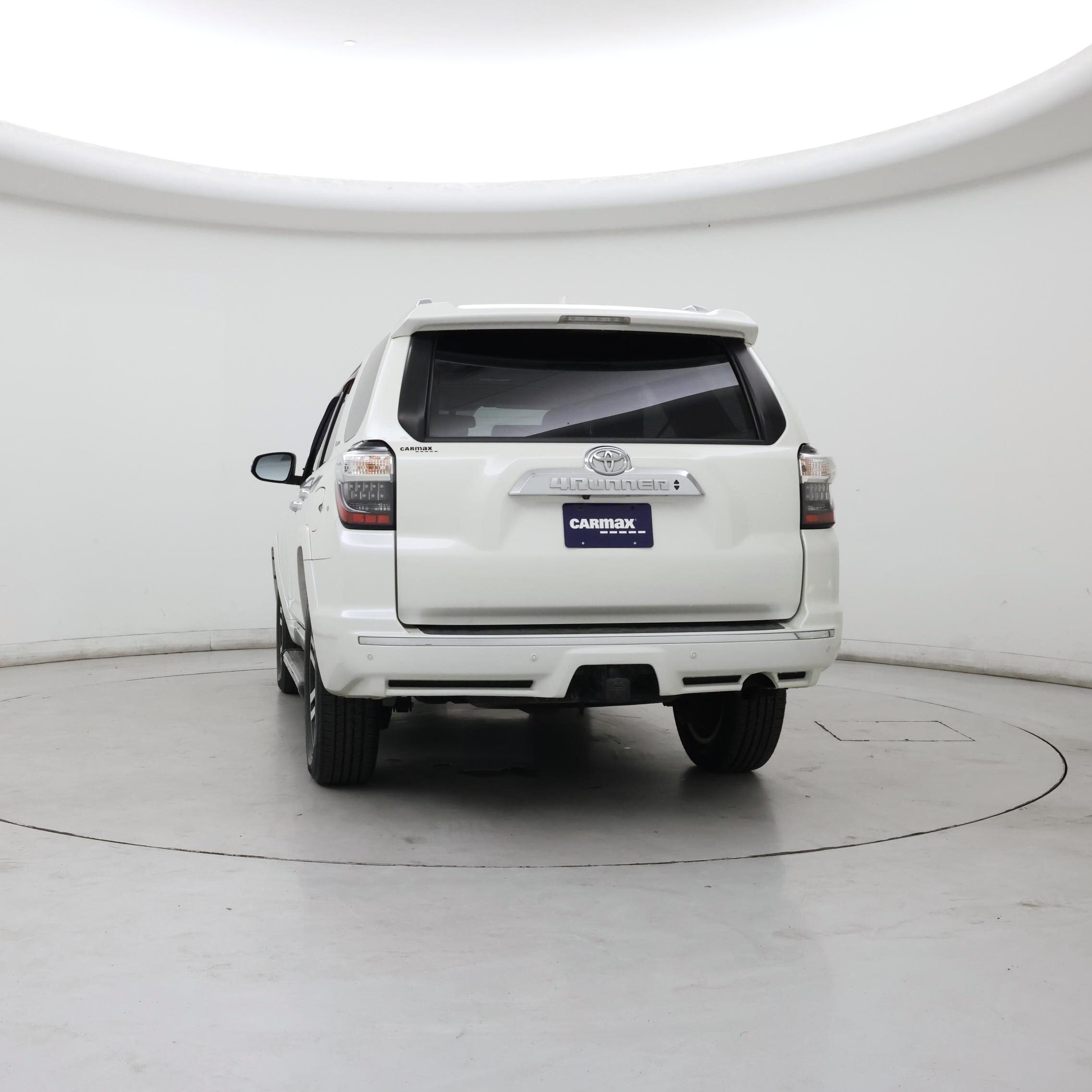 Thumbnail: 2017 Toyota 4Runner - 6