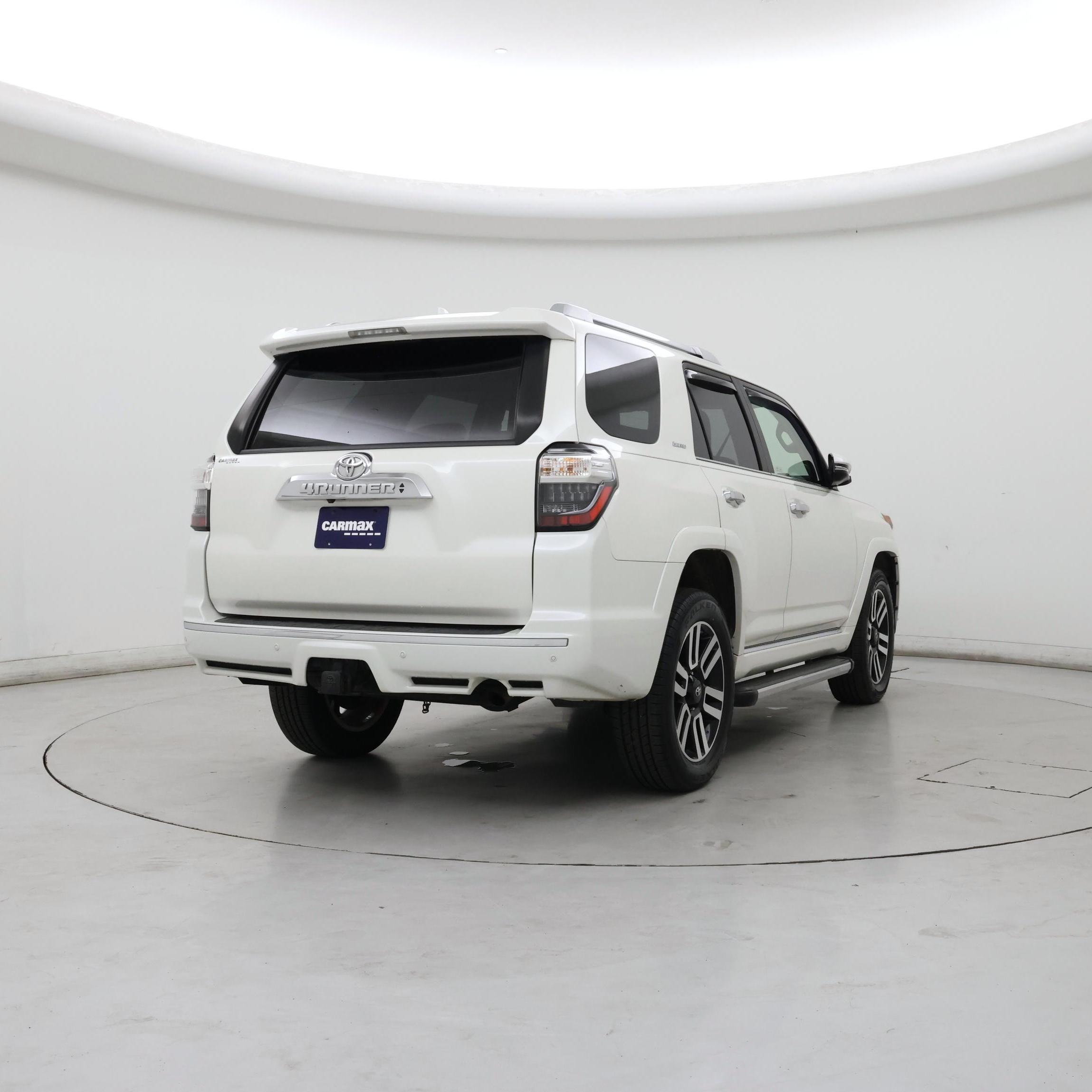 Thumbnail: 2017 Toyota 4Runner - 8