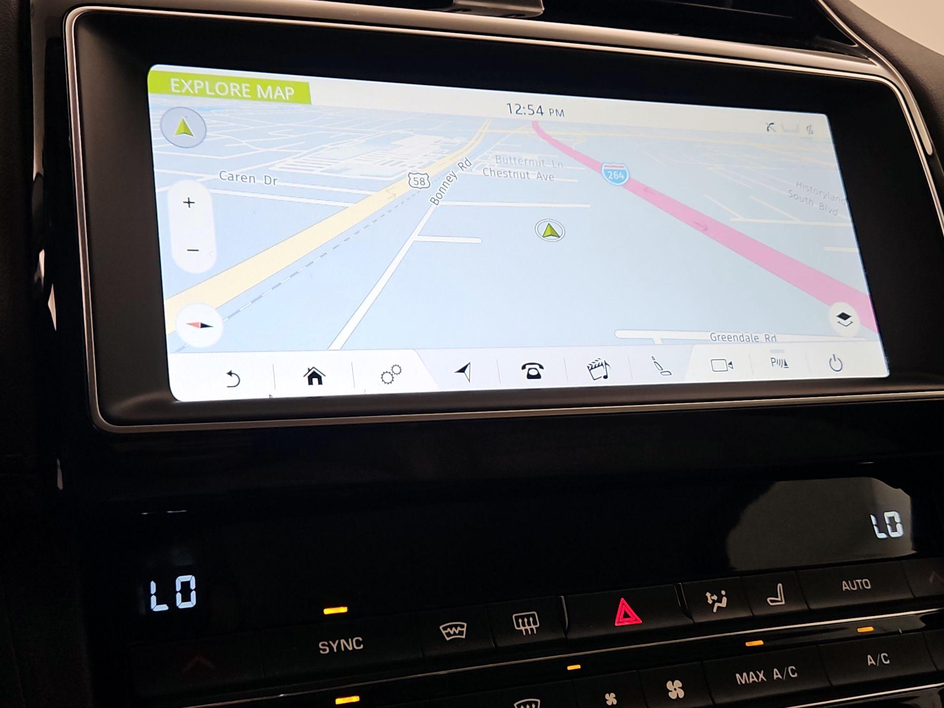 Thumbnail: 2019 Jaguar F-Pace - 14