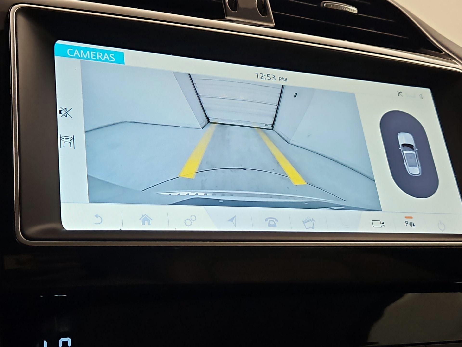 Thumbnail: 2019 Jaguar F-Pace - 15